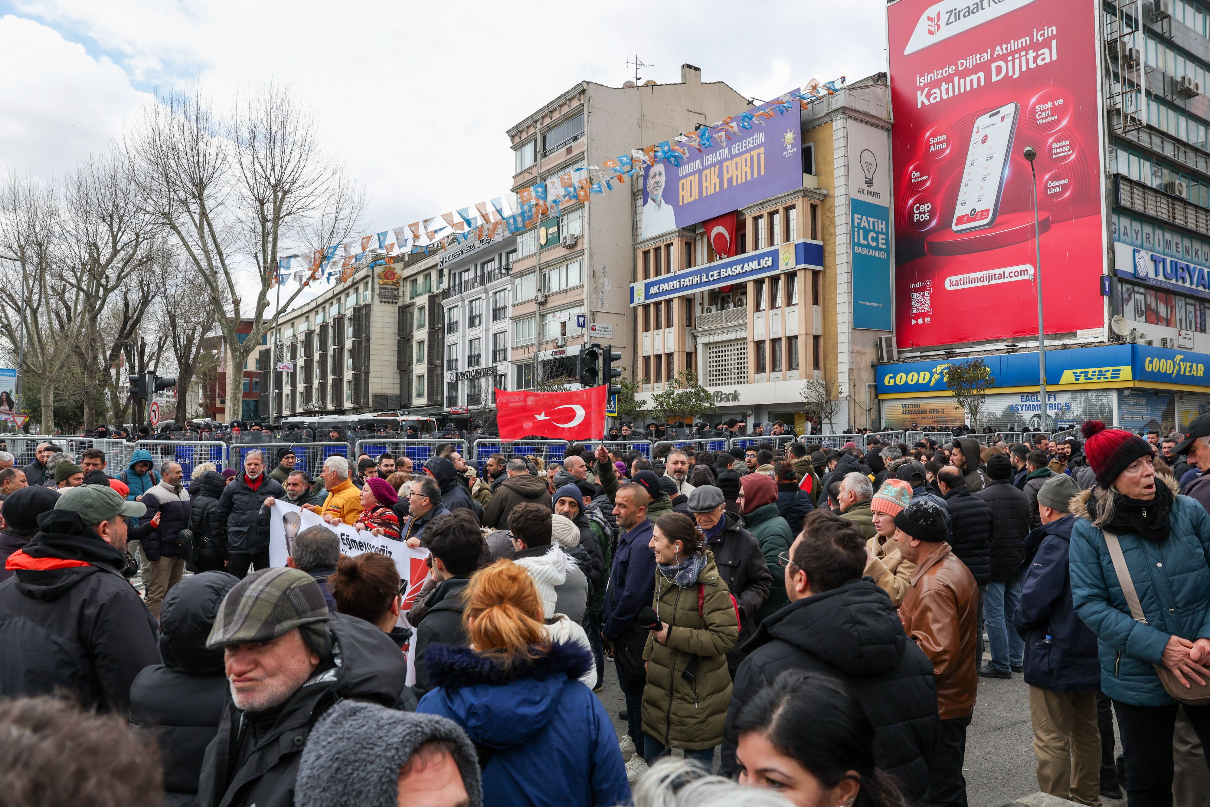 In Istanbul kam es am Mittwoch zu Protesten gegen die Verhaftung von Erdogan-Gegner Ekrem Imamoglu.