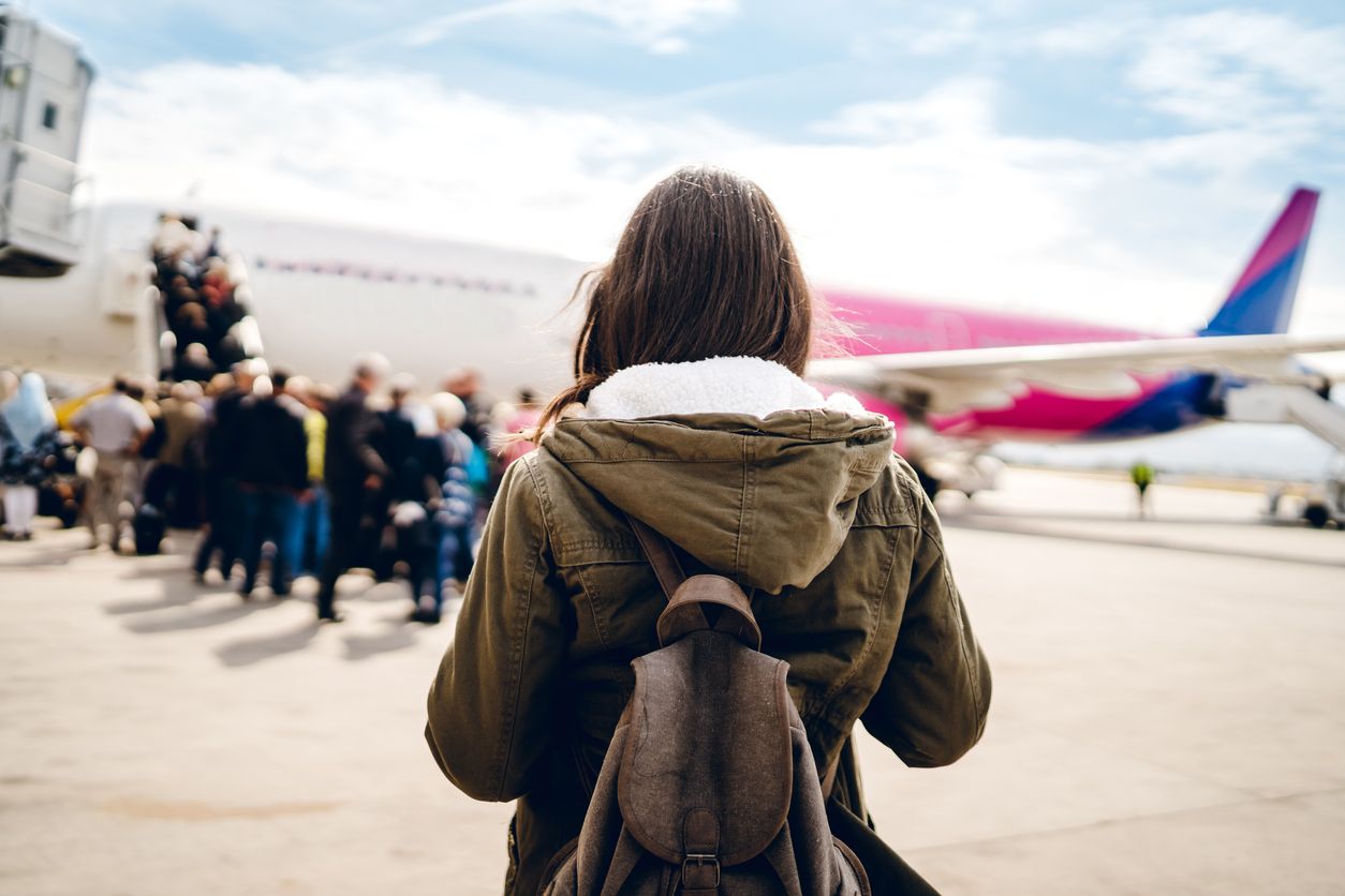 Frauen schmuggelten Drogen im Intimbereich per Flugzeug nach Wien. 