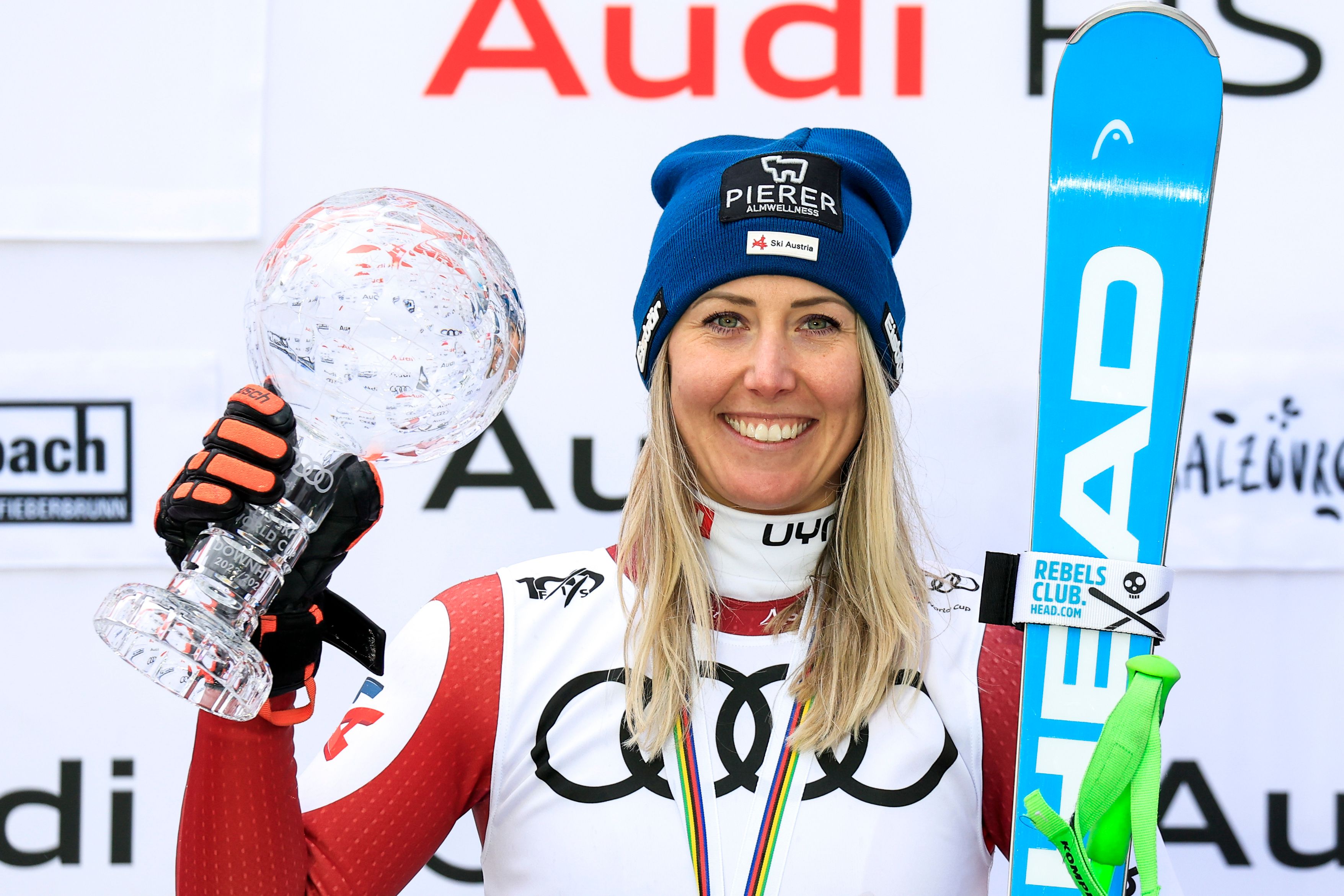 Cornelia Hütter möchte die Abfahrts-Kugel verteidigen.