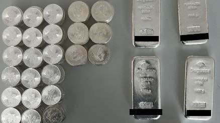 Heute.at - Mysteriöser Silberschatz in Mistkübel gefunden