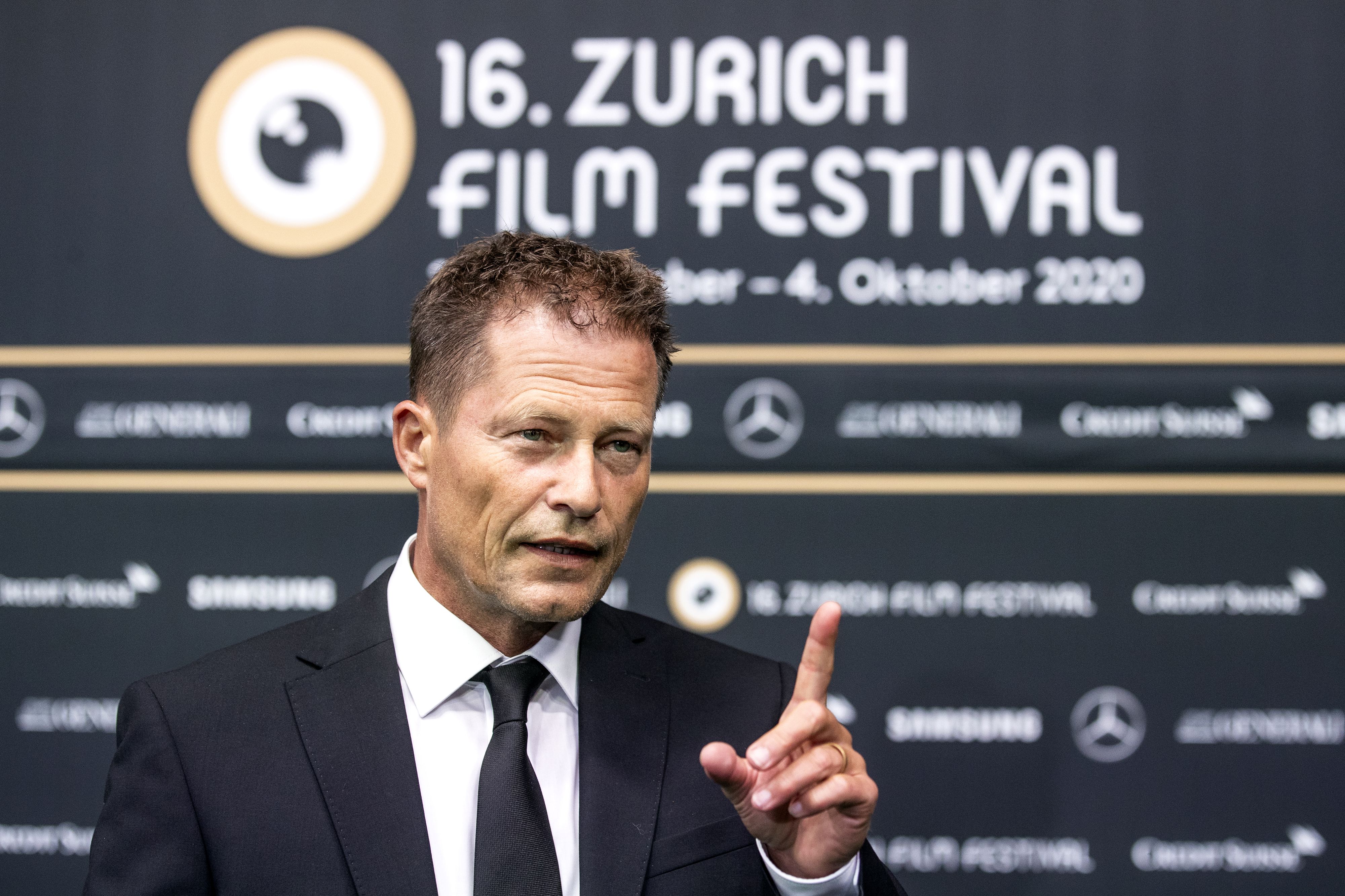 Til Schweiger ist auf der exklusiven Dating-App 