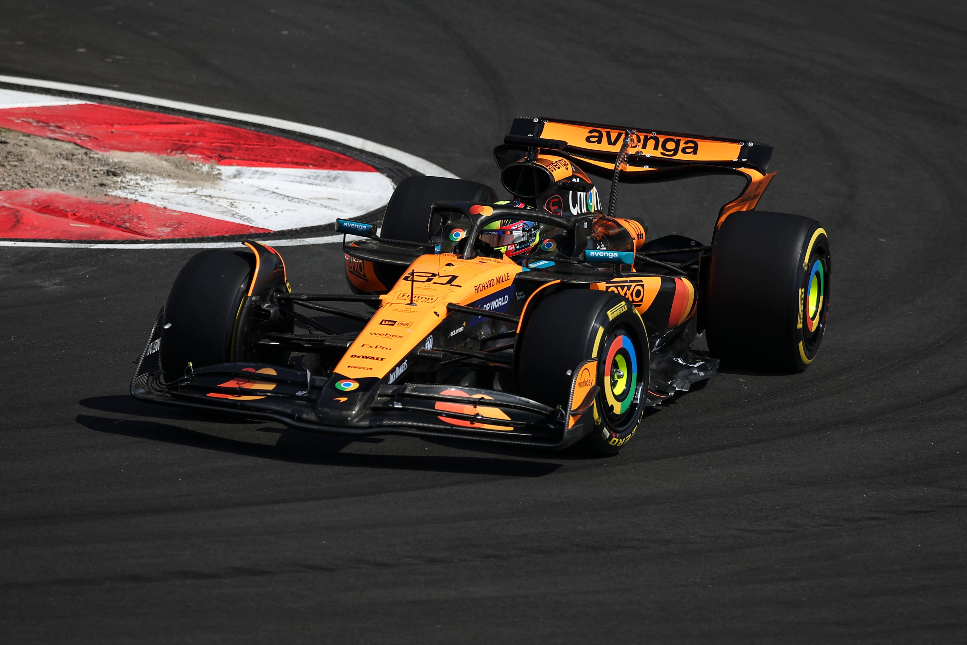 Oscar Piastri holt sich die Pole in China.