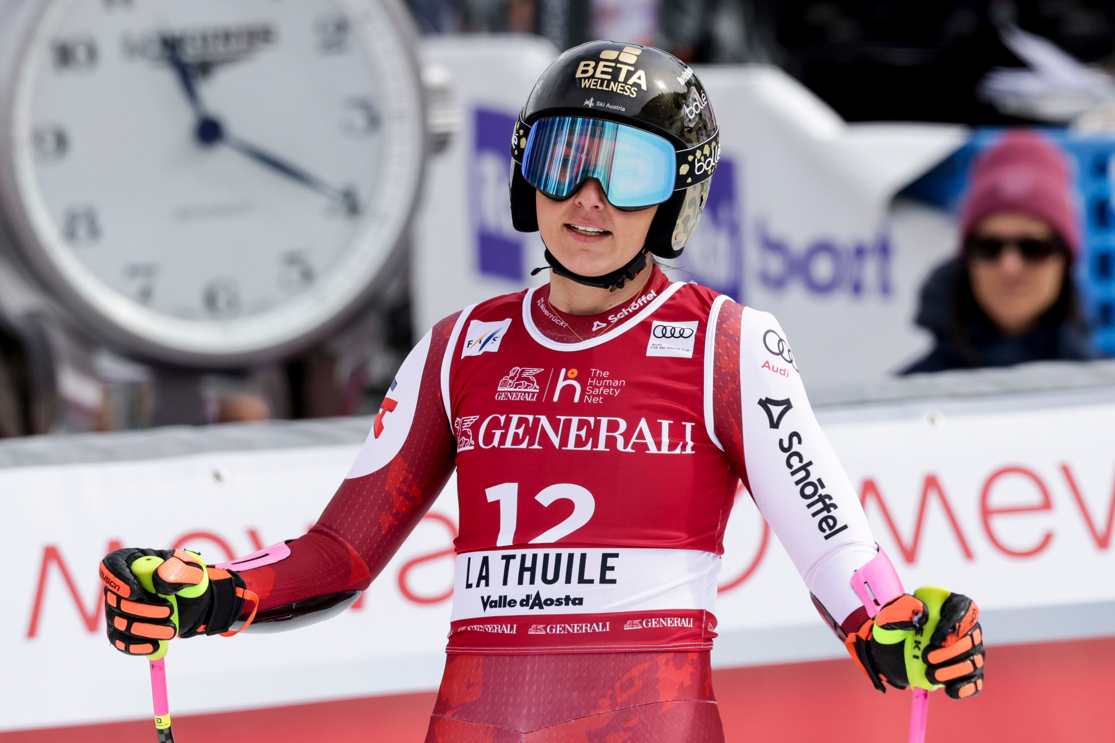 Stephanie Venier beendet ihre Saison vorzeitig.