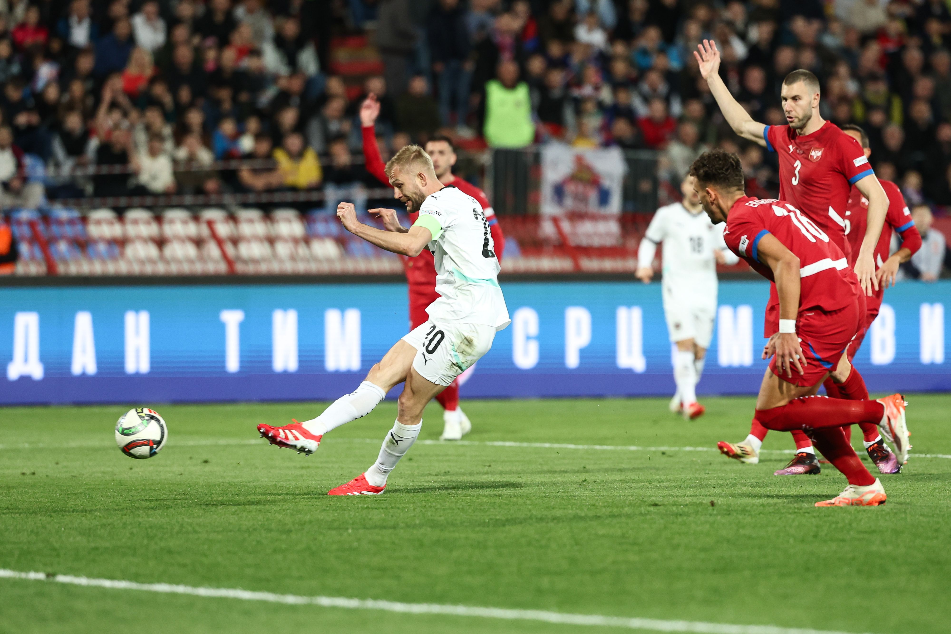 Konrad Laimer startete beim vermeintlichen 1:0 aus dem Abseits.