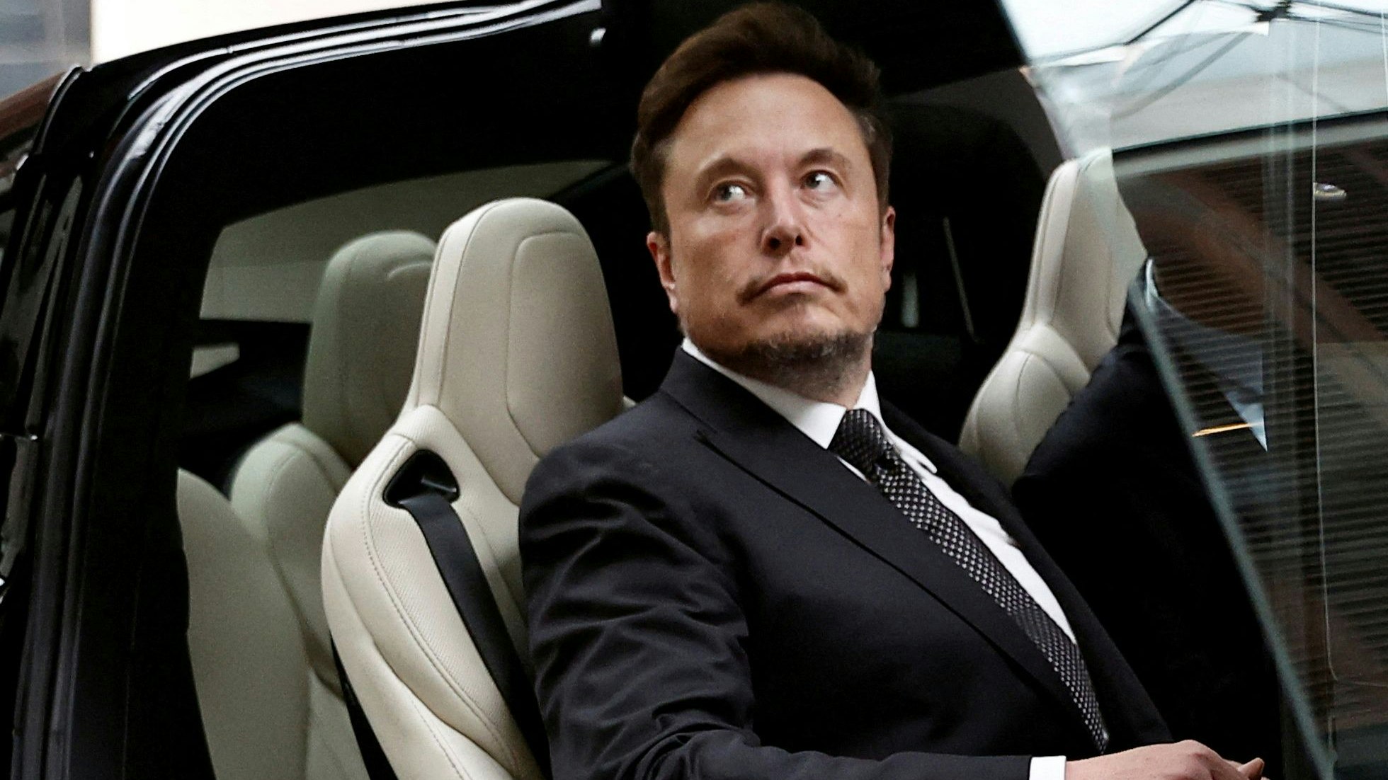 Heute.at - Tesla-Aktie fällt nach Musks Partei-Ankündigung
