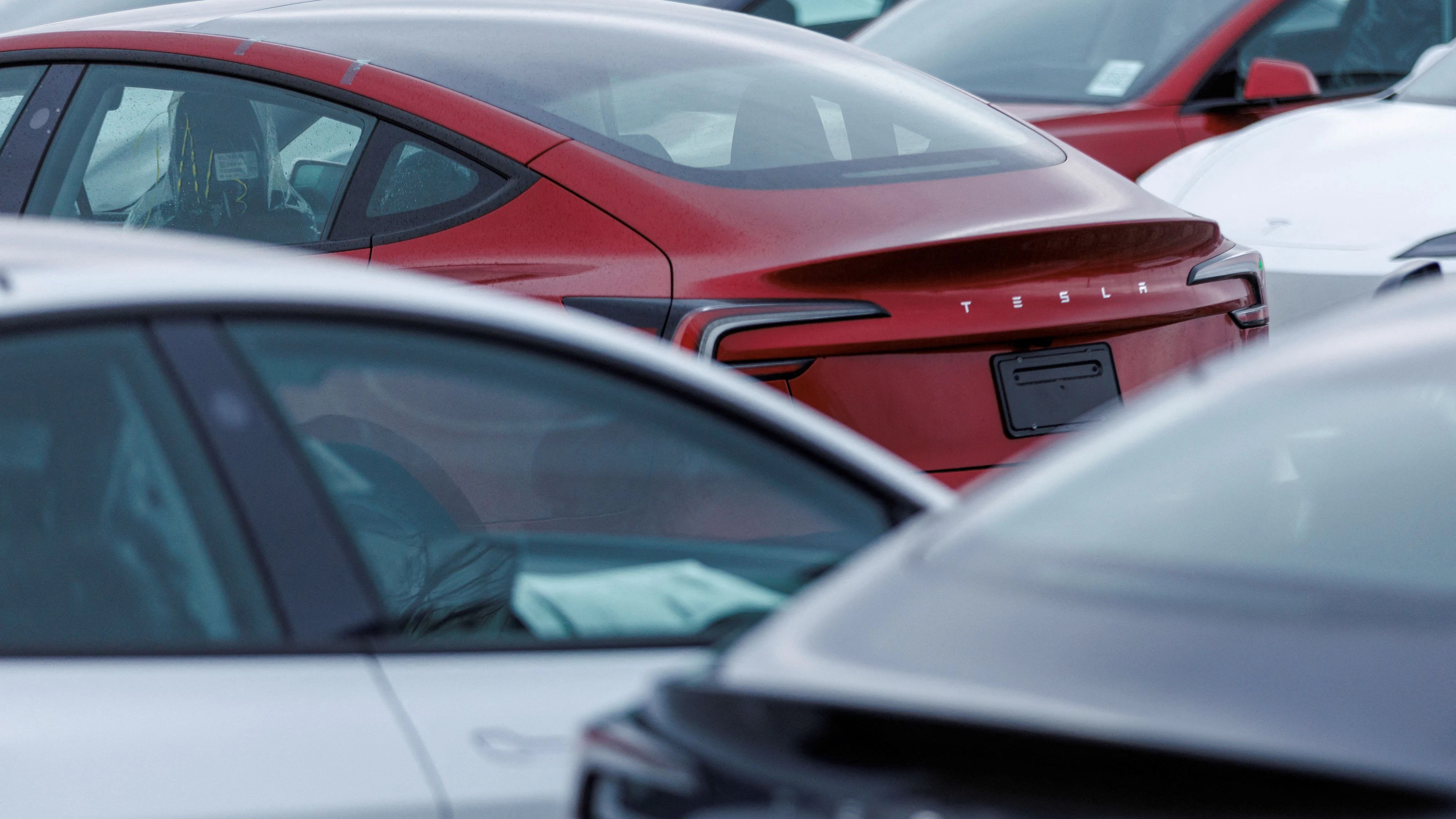 Der Tesla-Autopilot soll  fehleranfällig und gefährlich sein.
