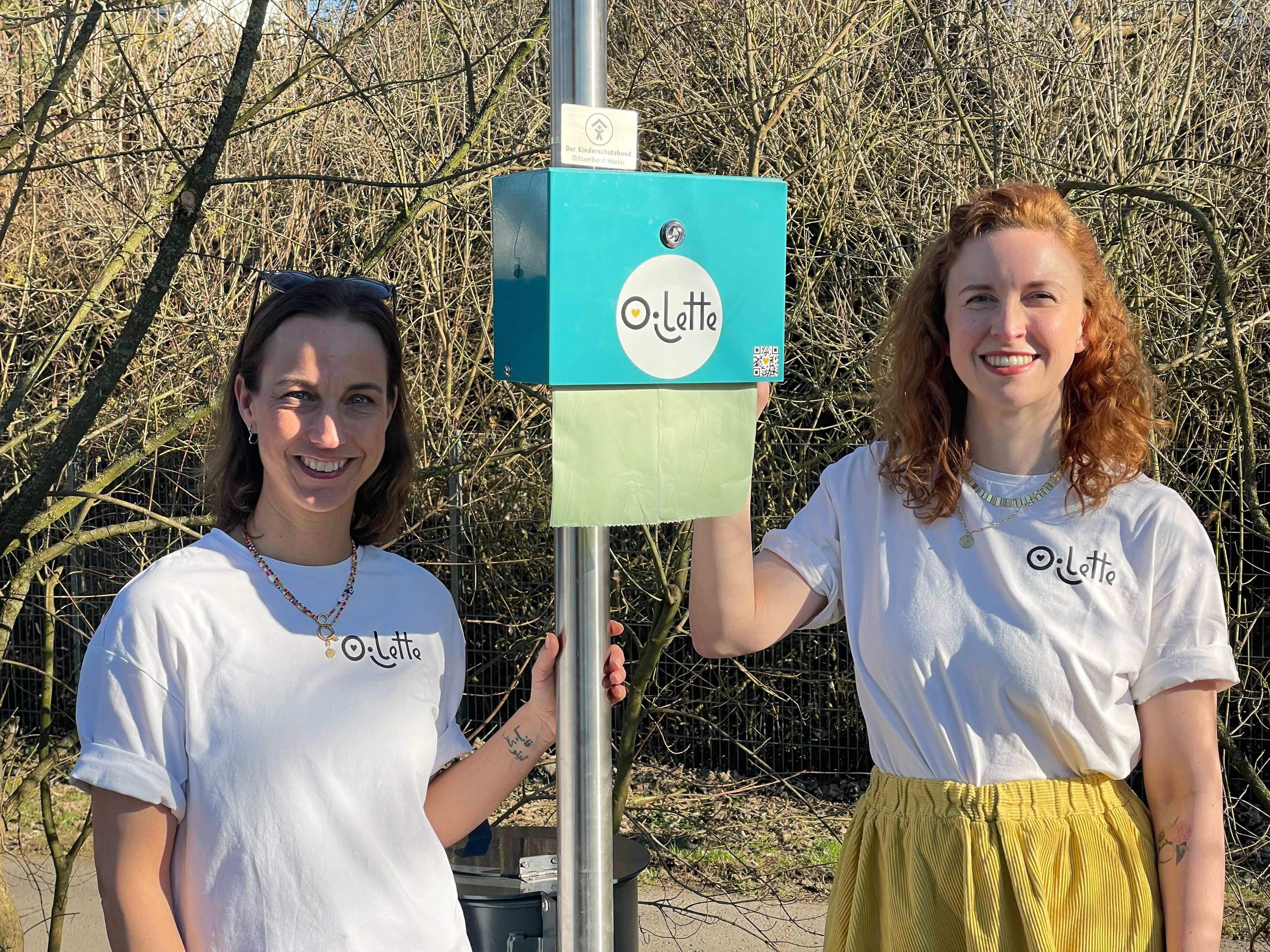 Vanessa Senses (l.) und Kathrin Valencia mit ihrer 