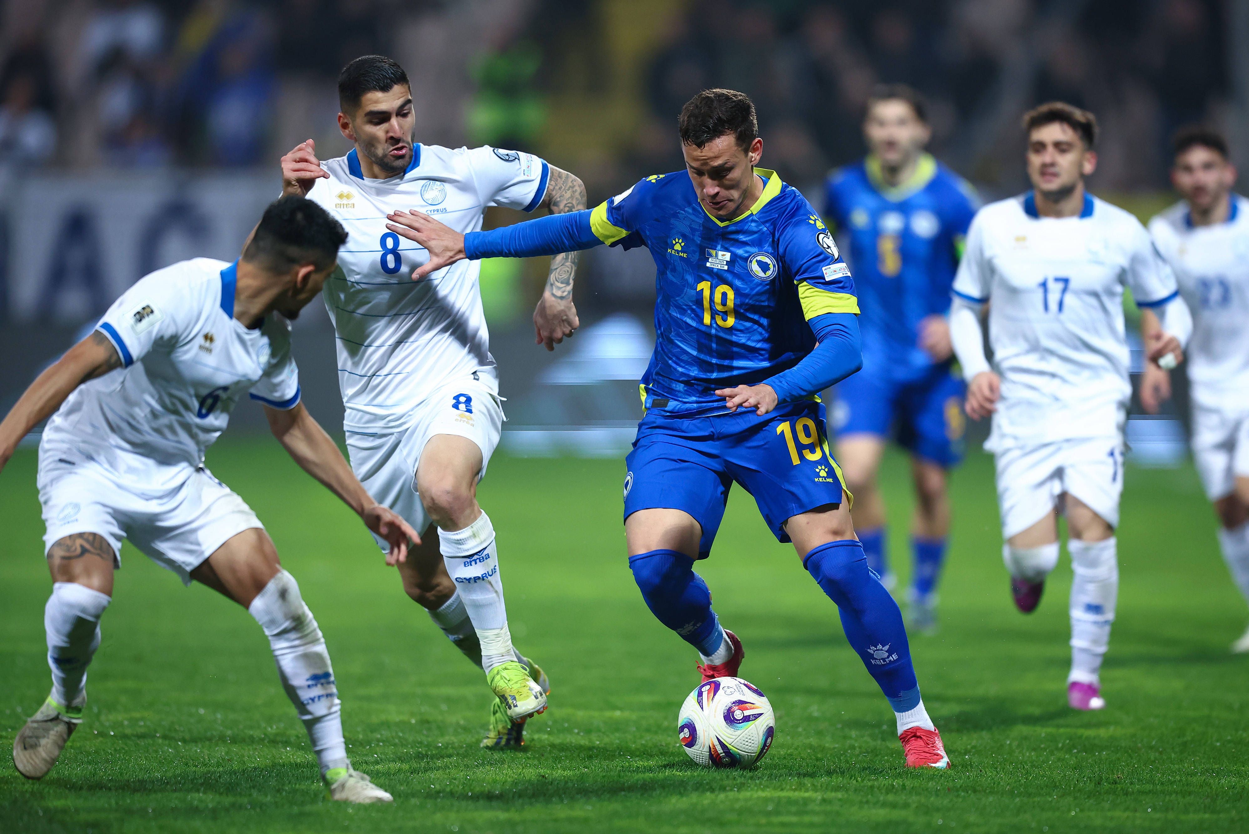 Bosnien ringt Zypern nieder.