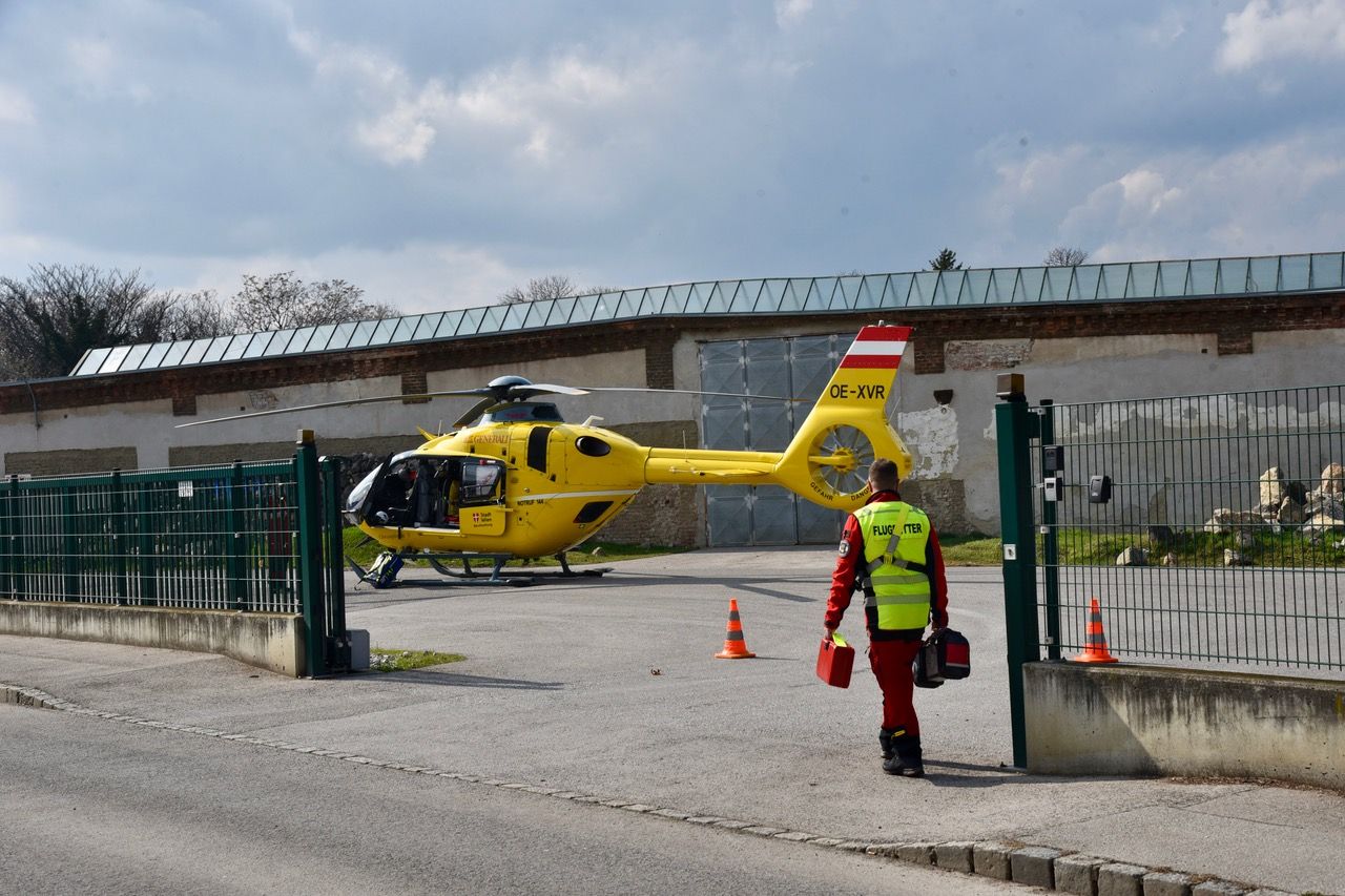 Möllersdorf: ﻿Medizinischer Notfall löste Großeinsatz aus