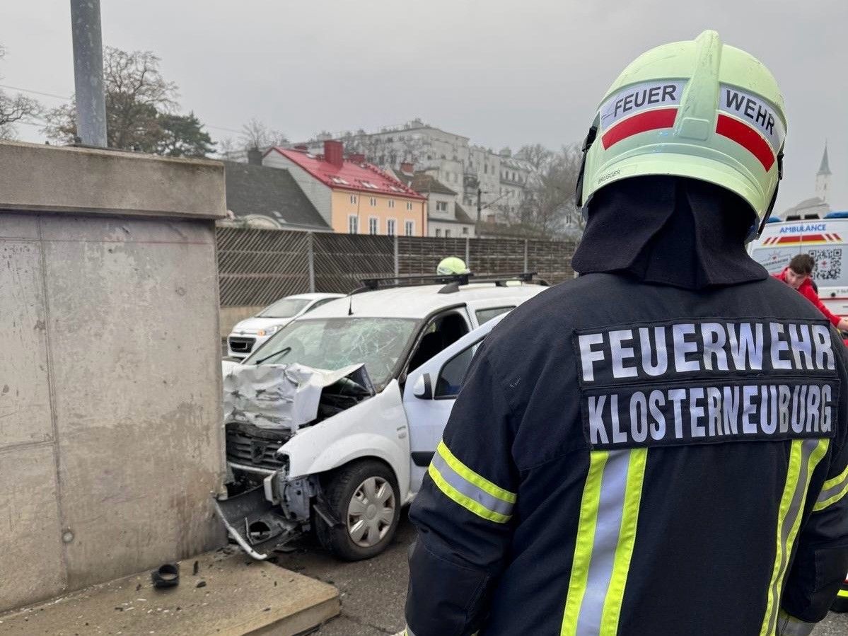 Tödlicher Verkehrsunfall in Klosterneuburg.