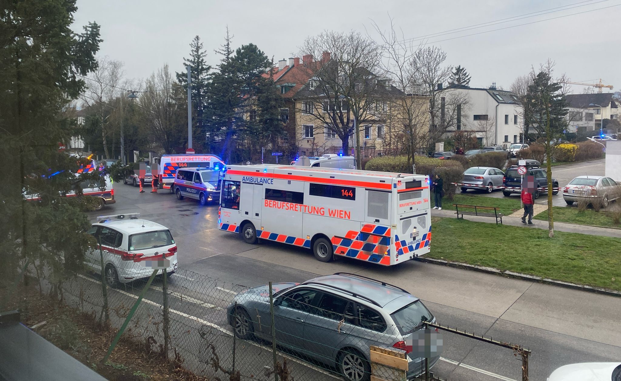 Großeinsatz rund um das ORF-Zentrum nach einer Bombendrohung.