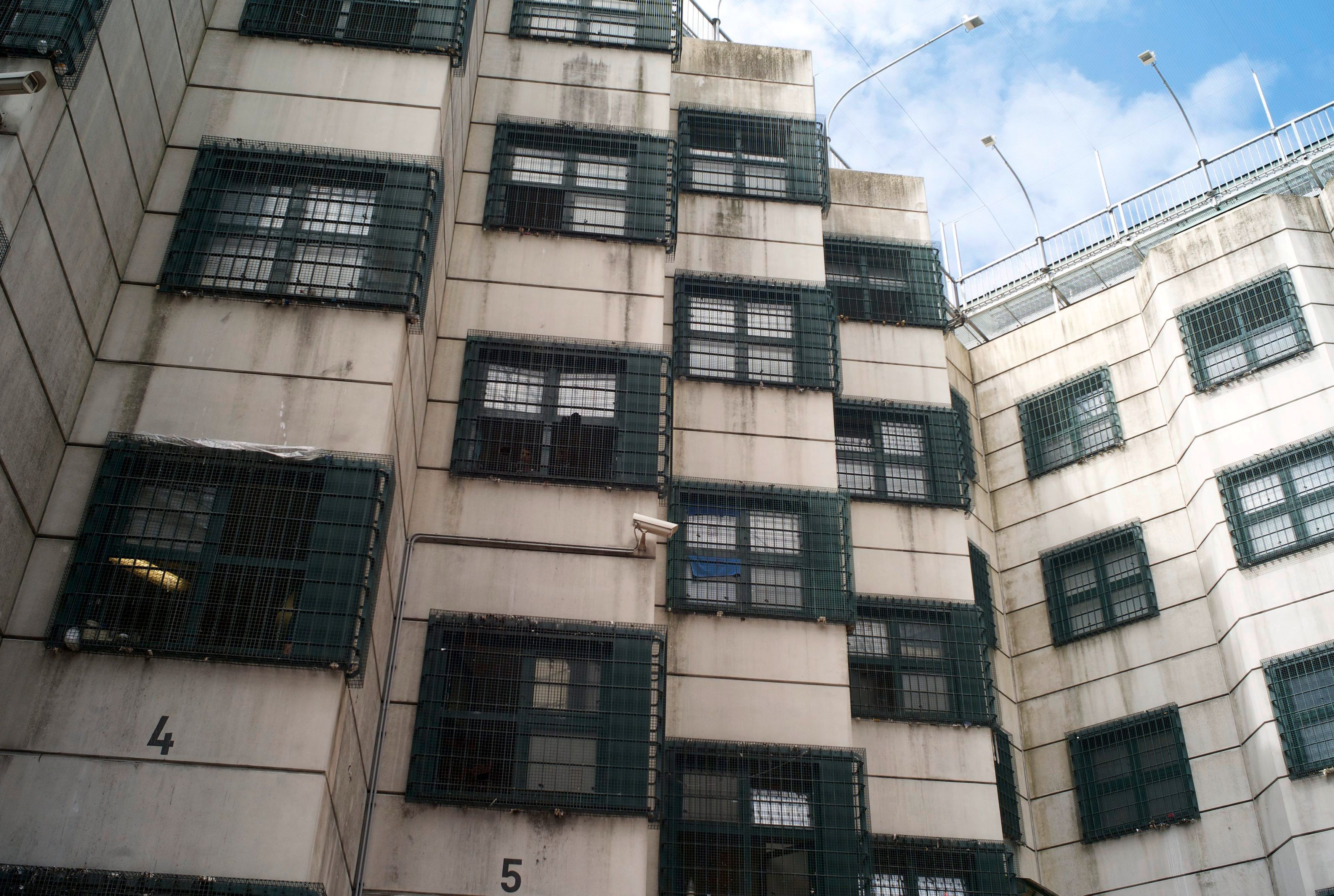 Die Jugendlichen müssen zum Unterricht in die Justizanstalt Josefstadt (am Bild) pendeln.