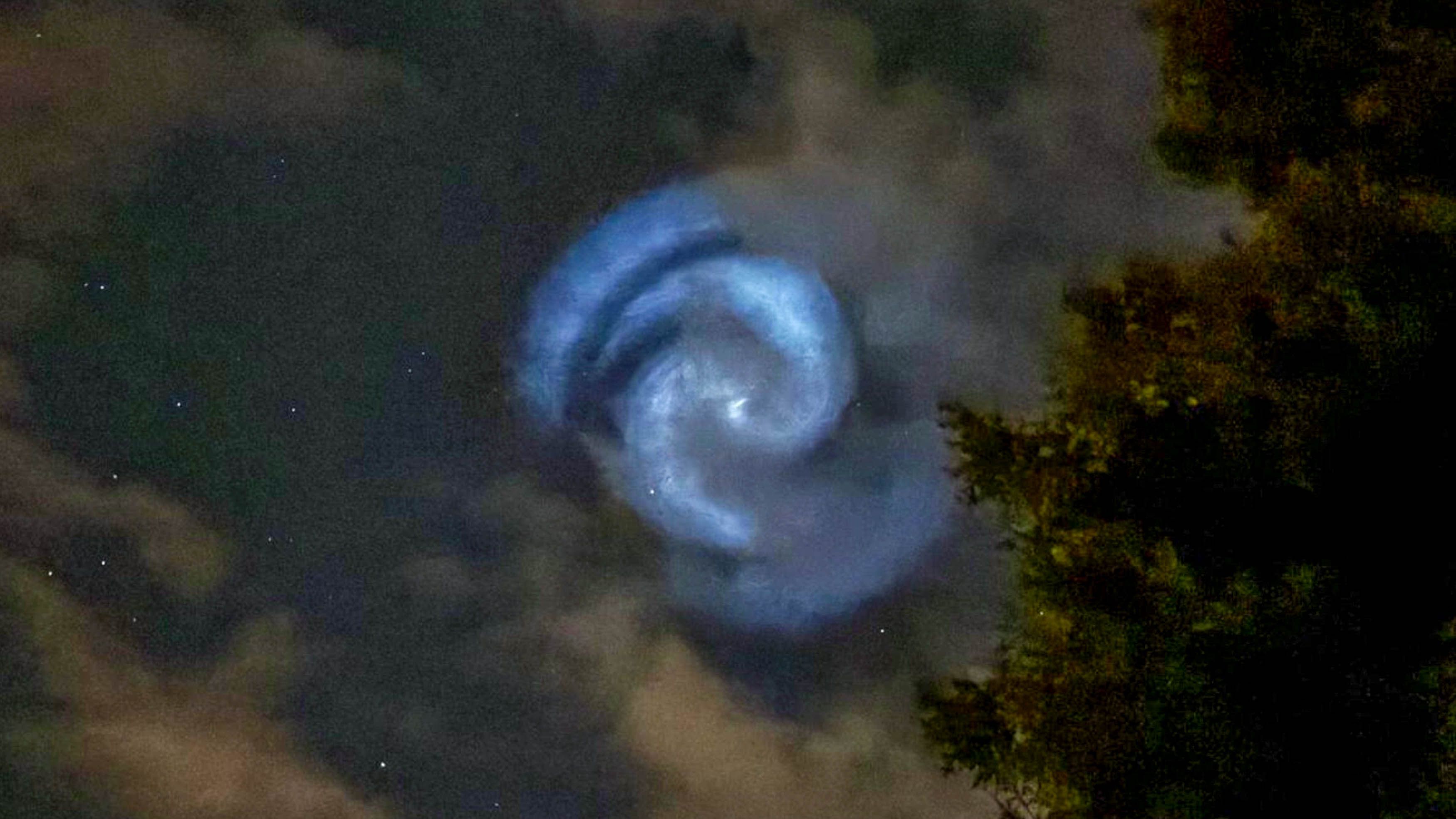Die blaue Lichtspirale wurde Montagabend gesichtet.