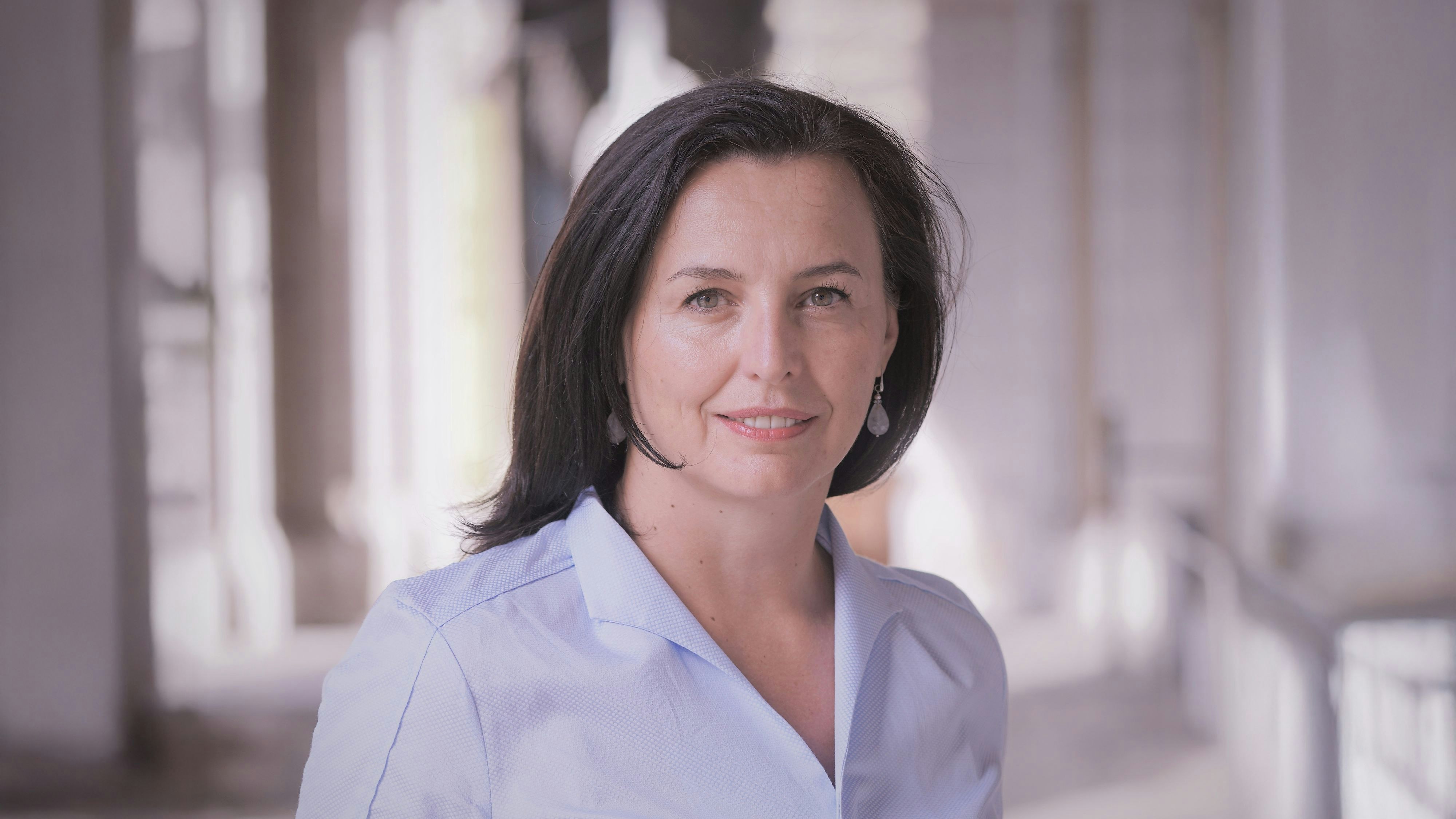 Für die NEOS Brigittenau tritt Selma Arapovic als Spitzenkandidatin an.