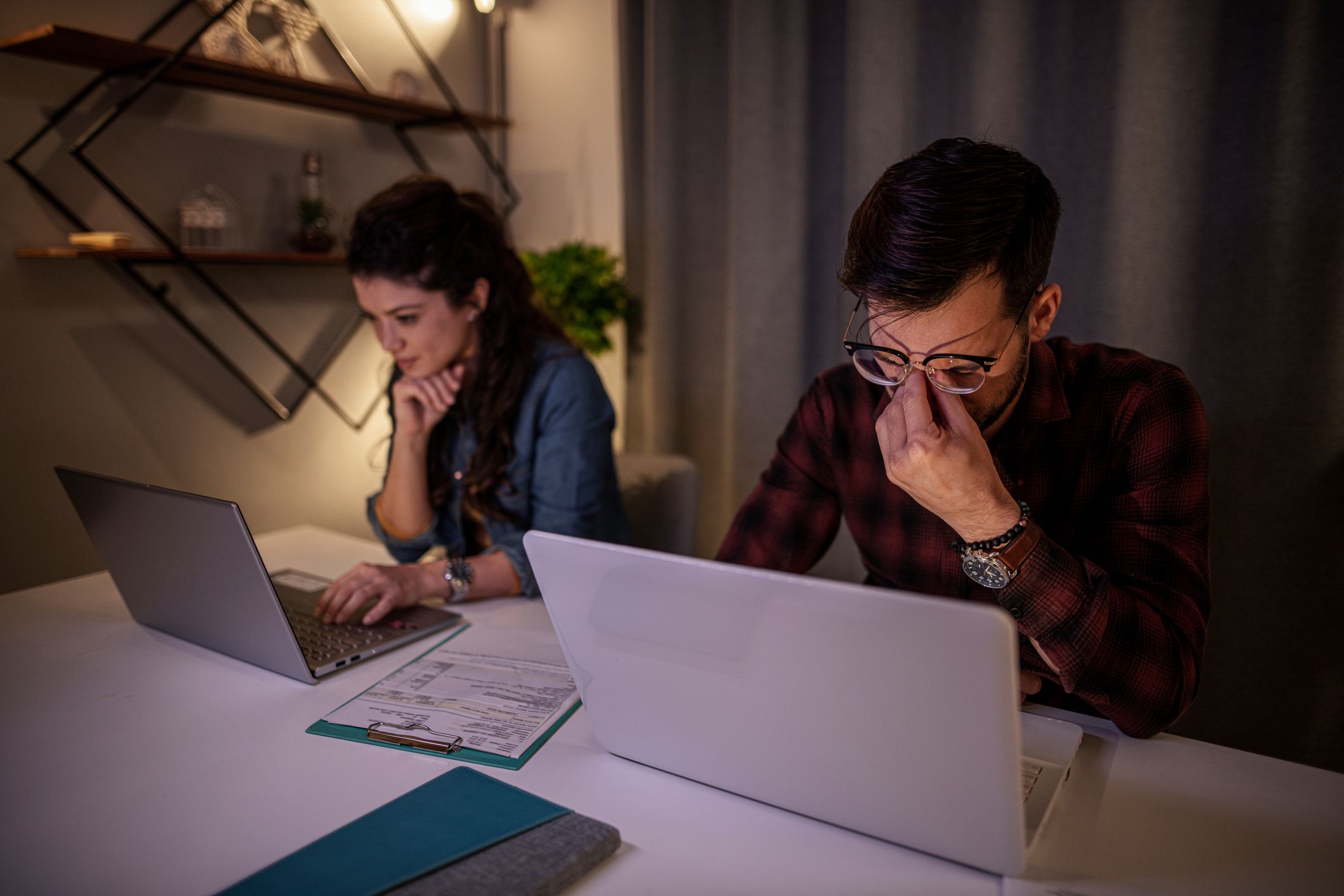 Fast 60 Prozent der Handytarife und nahezu 90 Prozent der Internettarife sind durch Vertragsklauseln an die Inflation gekoppelt.