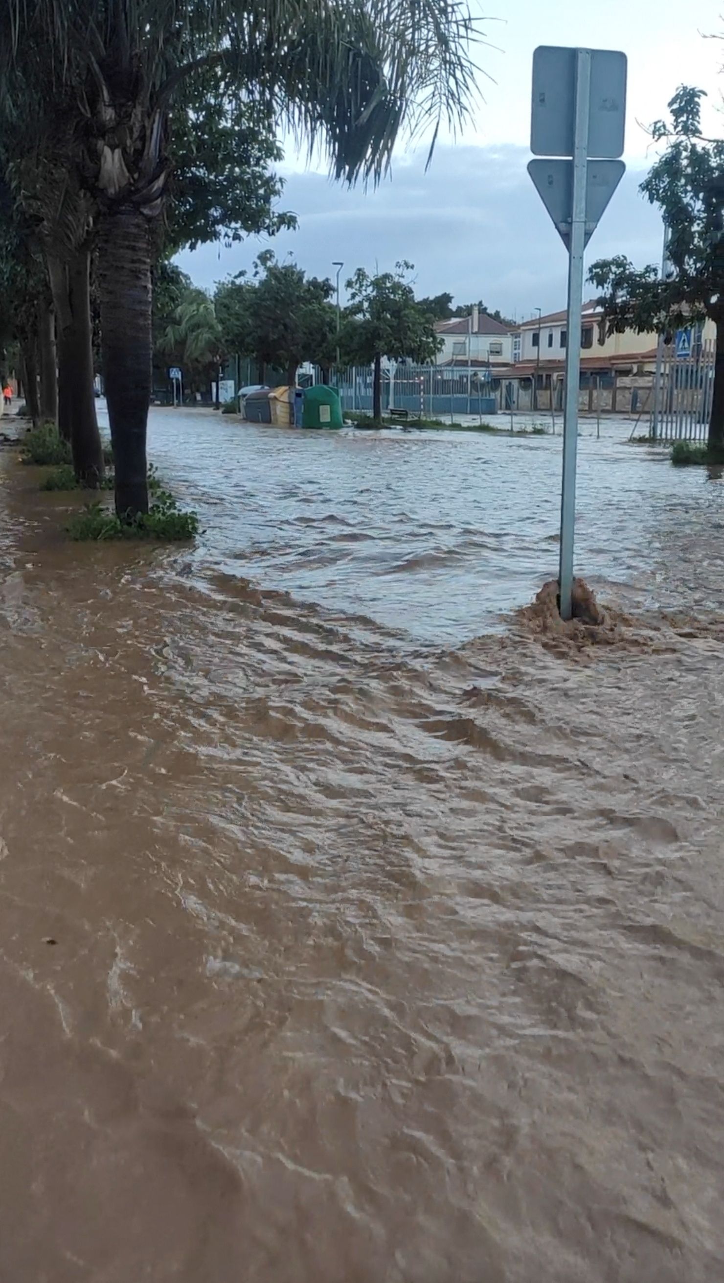 Das Land kommt durch die Klimakrise nicht zur Ruhe: Überflutete Straßen in Campanillas, Malaga.