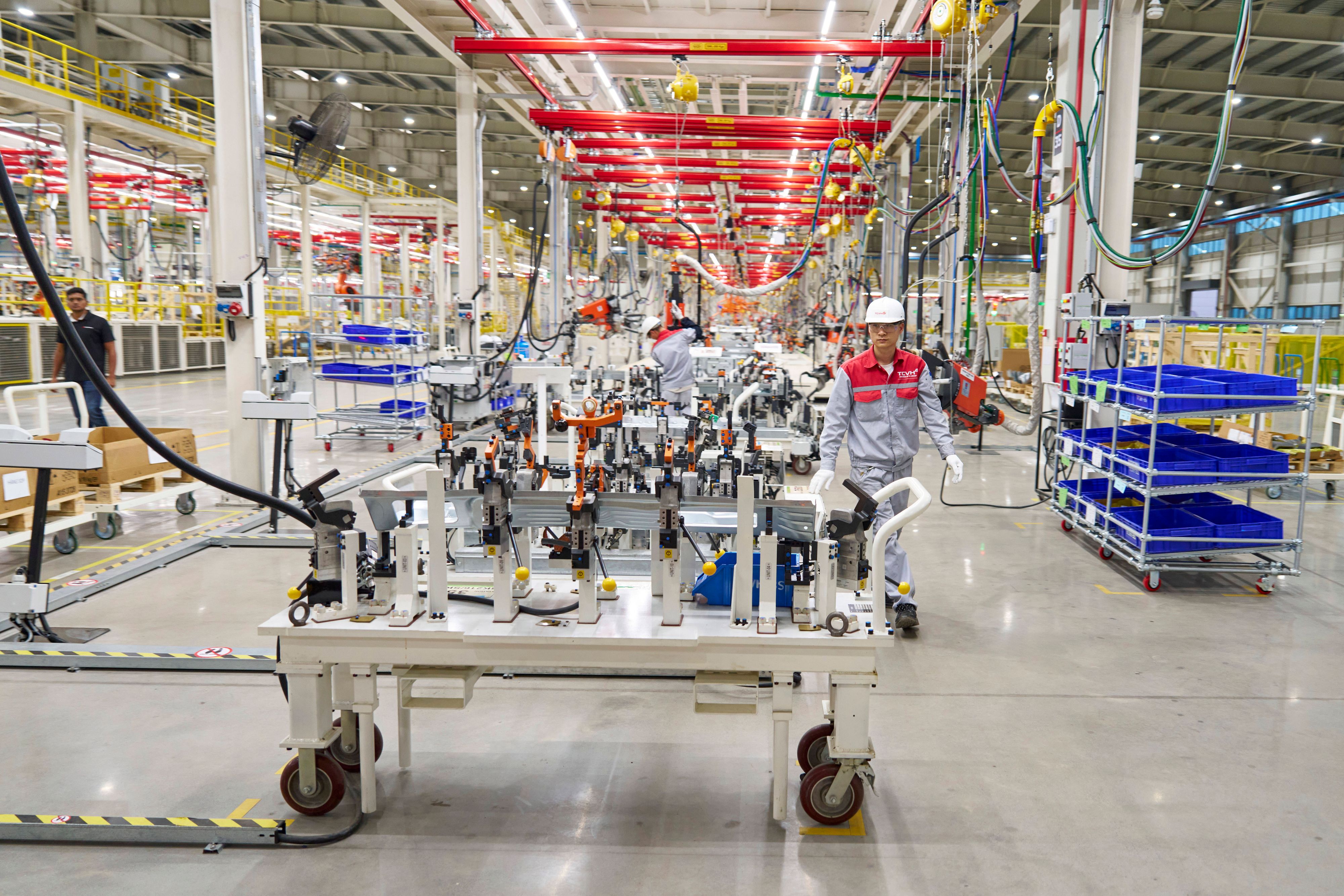 Auch der produzierende Bereich schwächelte im Februar.