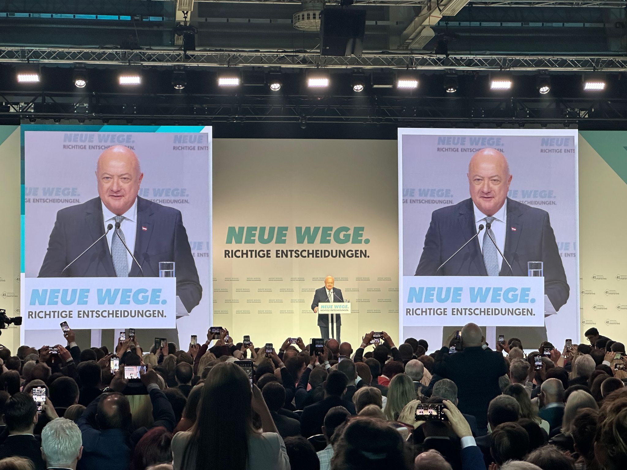 Christian Stocker bei seiner Rede beim Bundesparteitag der ÖVP.