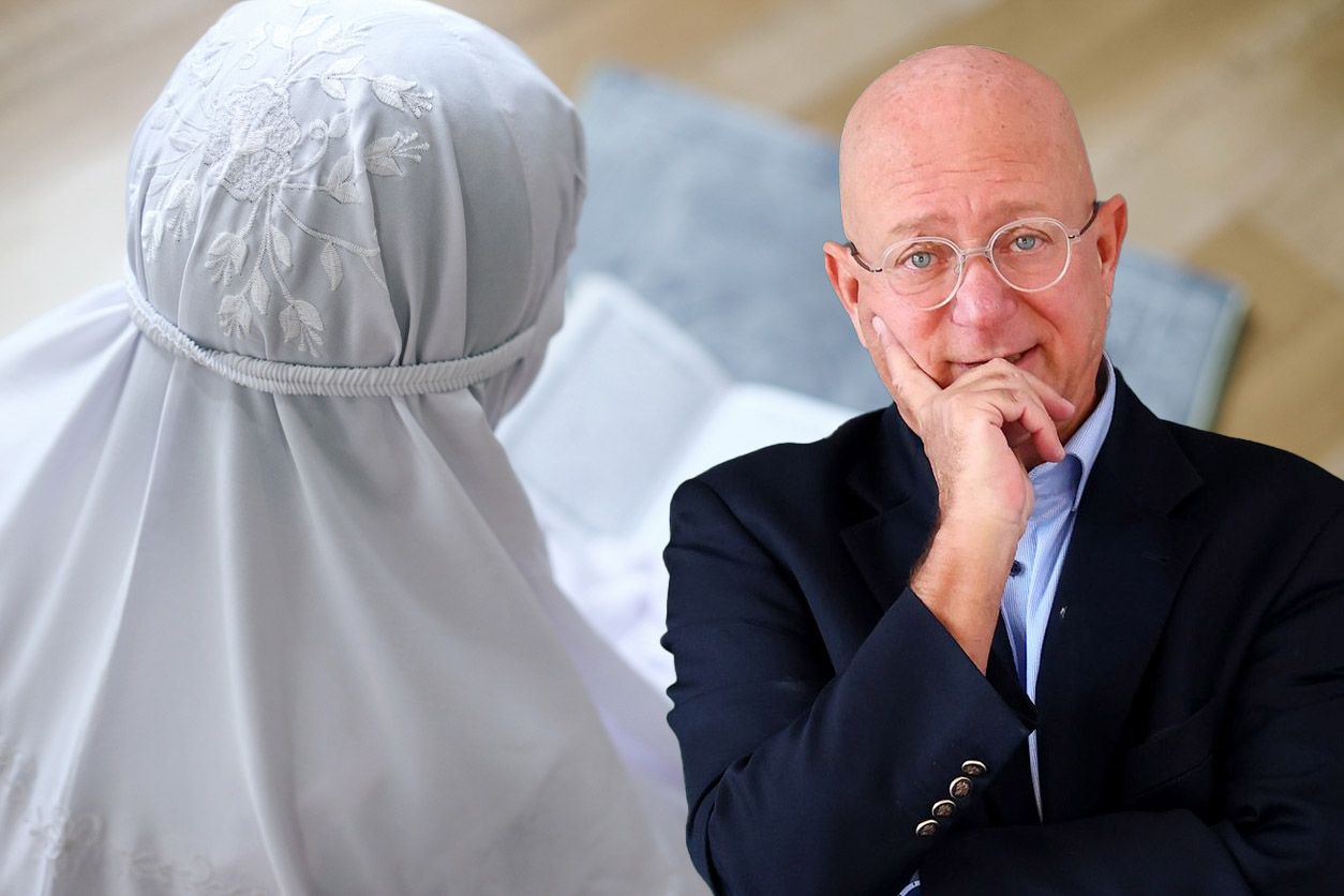 Dass immer mehr Schüler Gebetsteppiche in der Schule ausrollen, bereitet Niki Glattauer Sorgen. (Symbolbild)