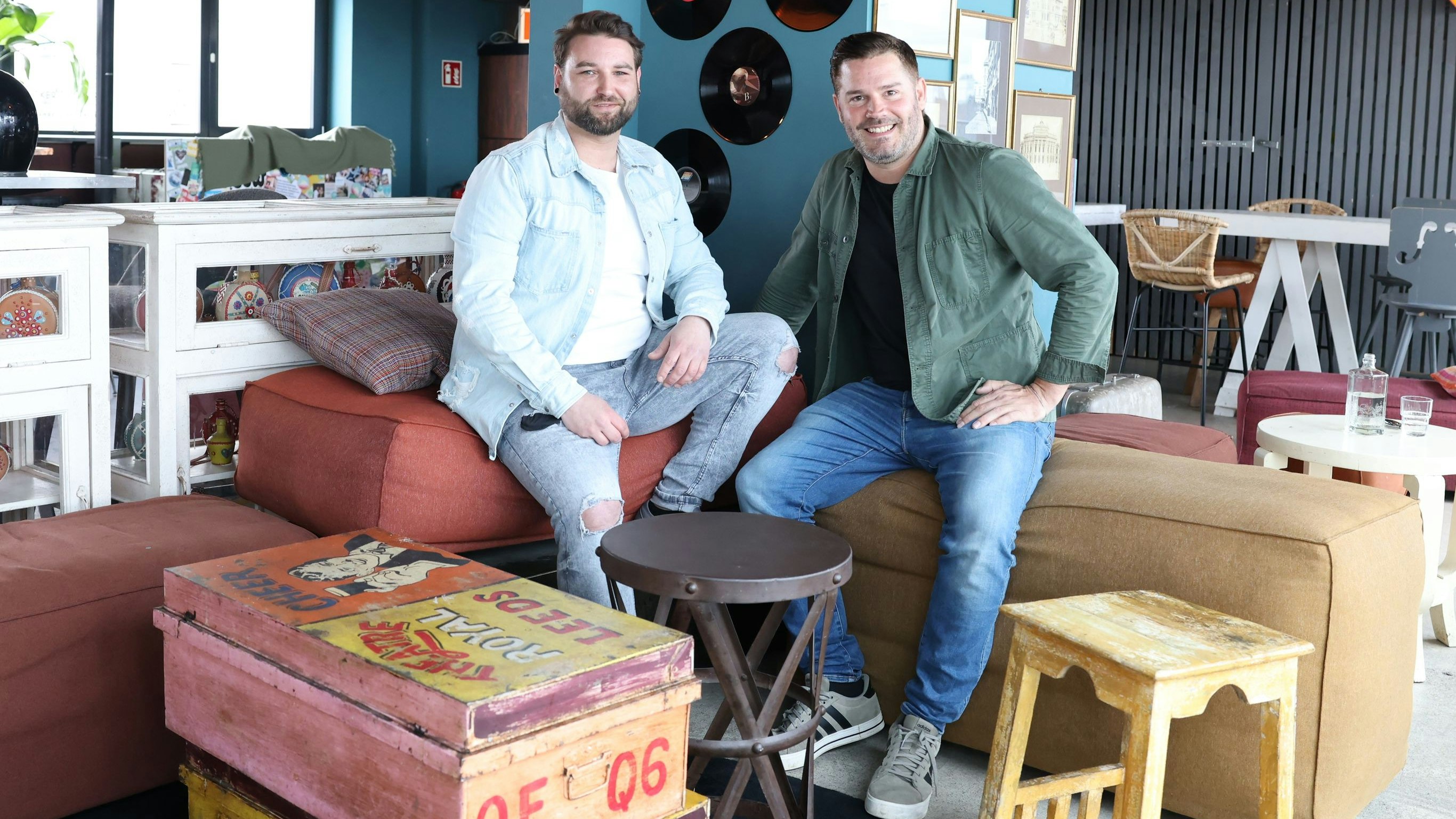 Roman Messner und Markus Kadensky beim "Heute"-Interview im 25 Hours Hotel 