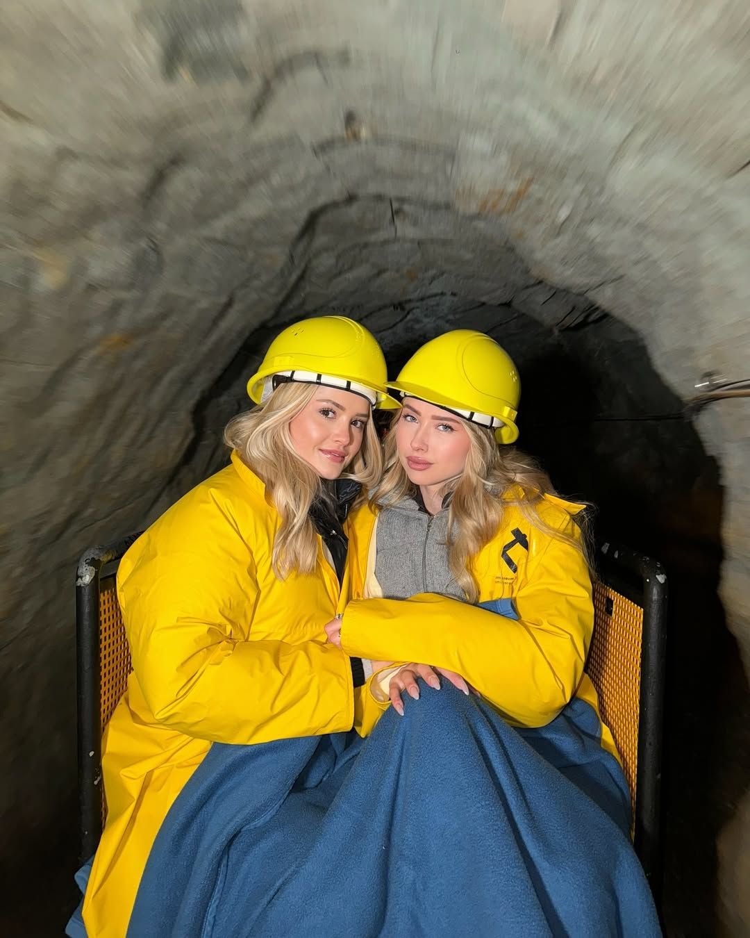 Davina (links) und Shania Geiss wohnen nicht mehr lange zusammen. Shania möchte ausziehen.