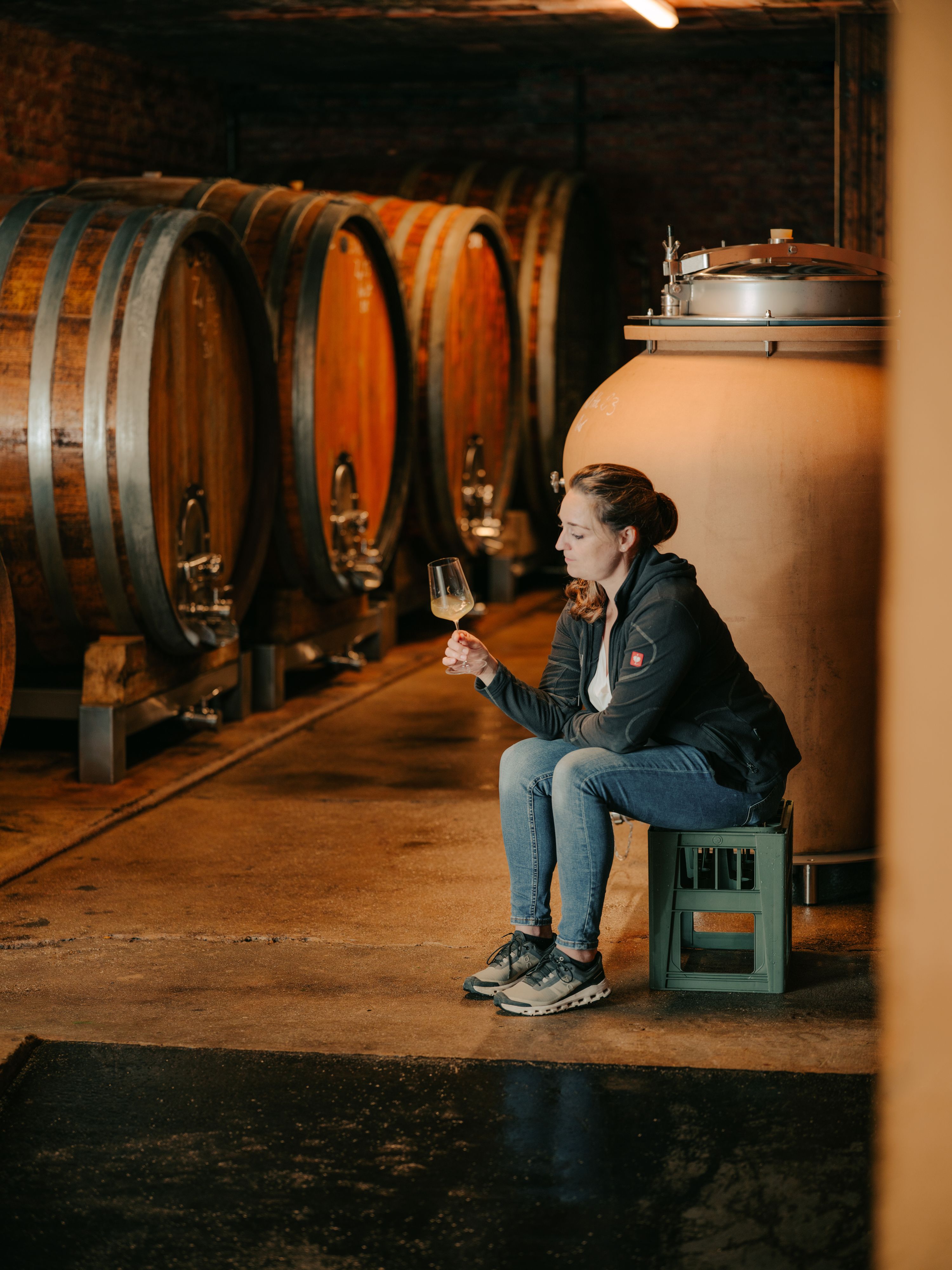 Das Weingut Netzl aus der Region Carnuntum würden die Zölle hart treffen. Ein Drittel des jährlichen Umsatzes hängt am Export. Im Bild: Christina Netzl vom Weingut Netzl