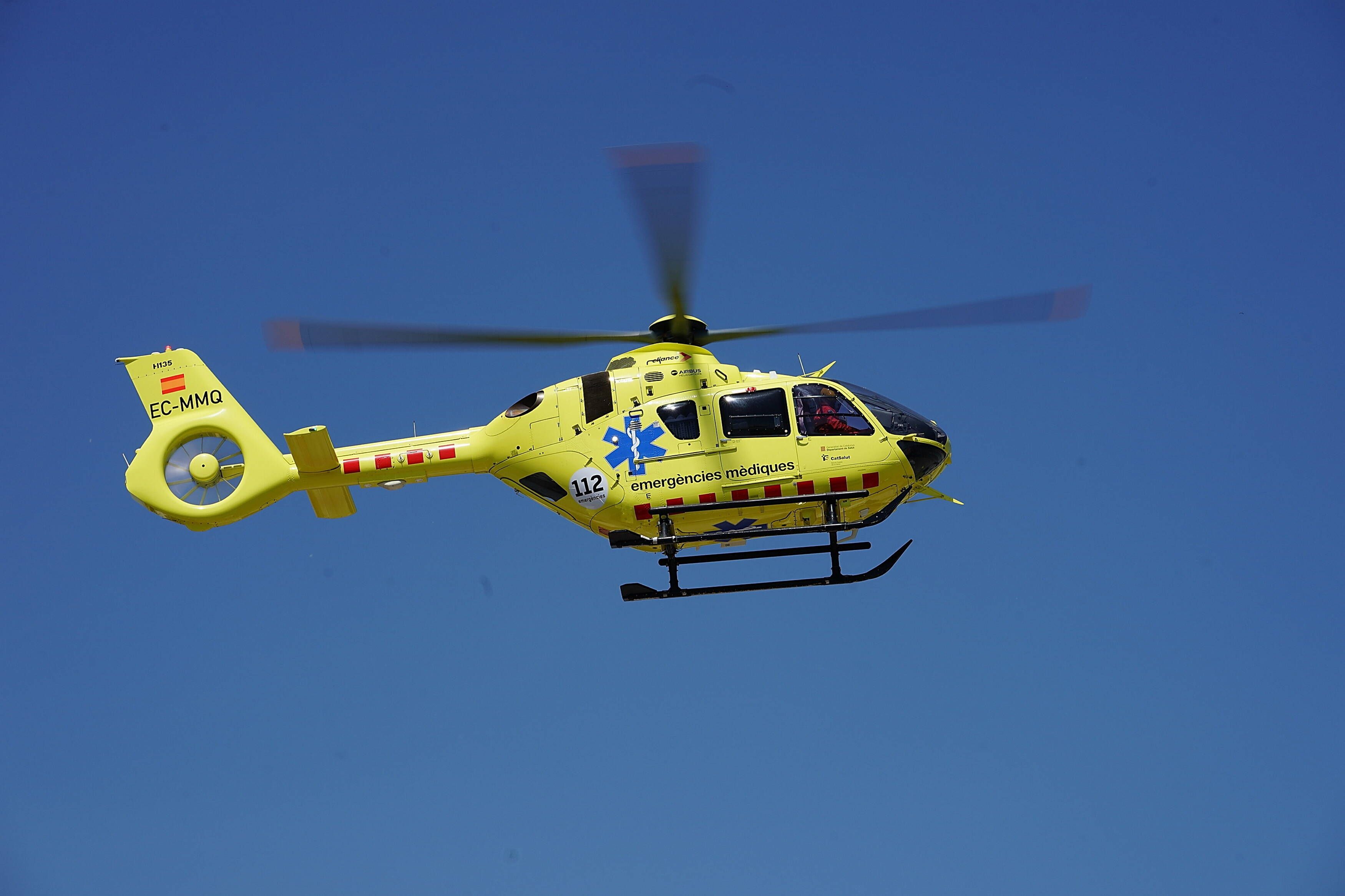 Zahlreiche Rettungskräfte stehen im Großeinsatz. (Symbolbild)