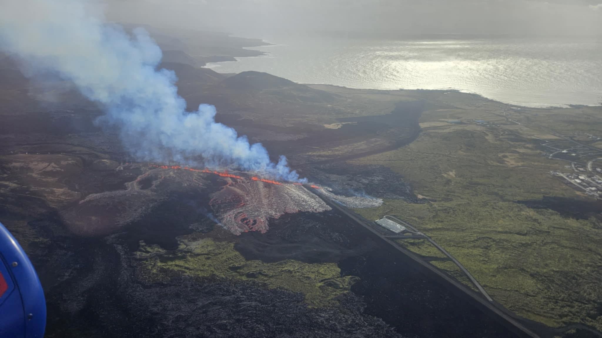 Auf Island sprudelt derzeit wieder glutrote Lava aus der Erde.