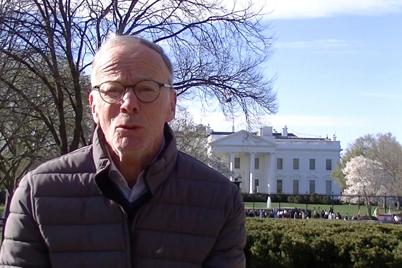 Sieht das Ende von Donald Trumps zweiter Amtszeit "eher früher als später": Eugen Freund an seiner alten Wirkungsstätte in Washington