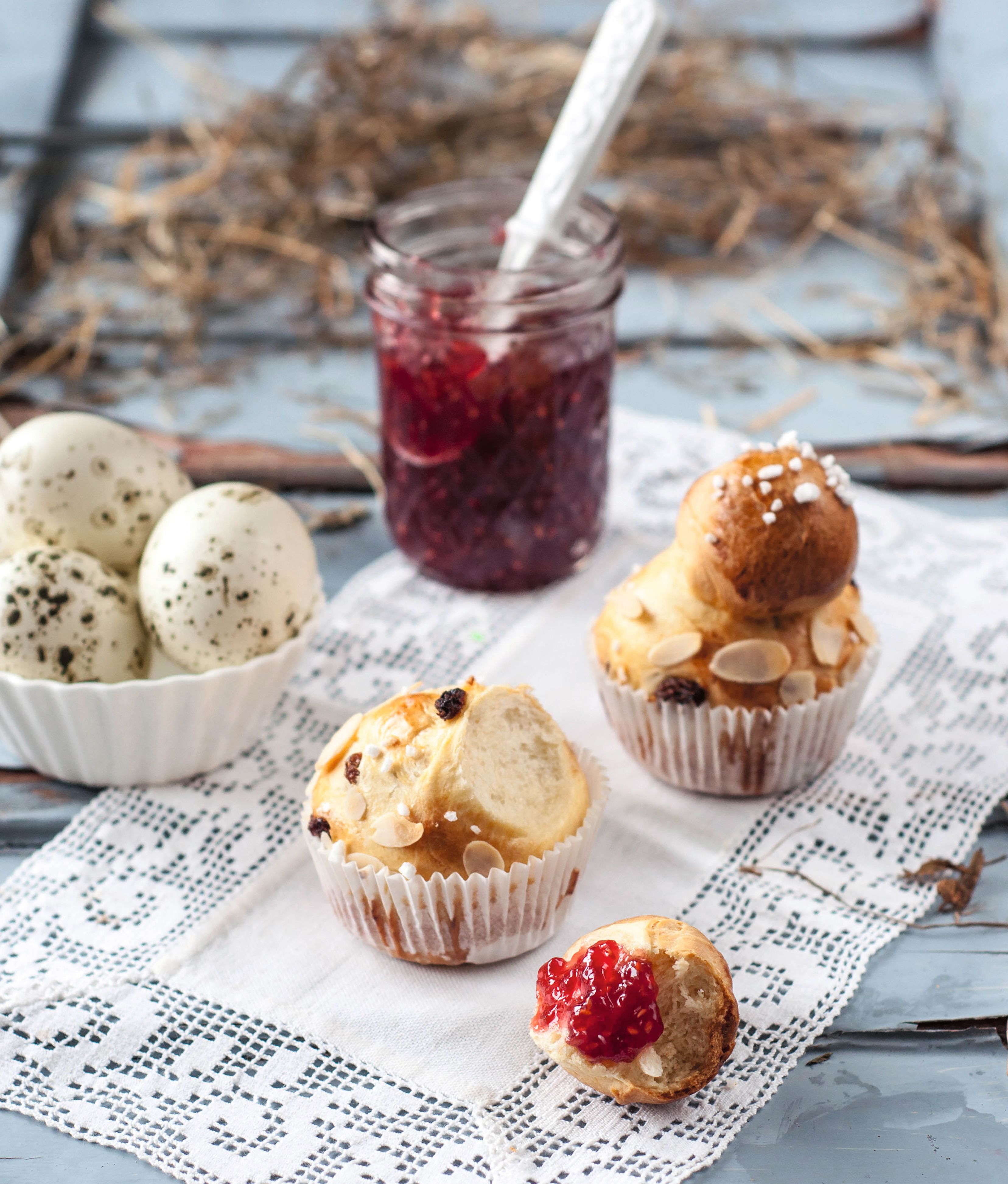 Backhasen aufgepasst! Diese Osterbrioches sind schnell und einfach gemacht.