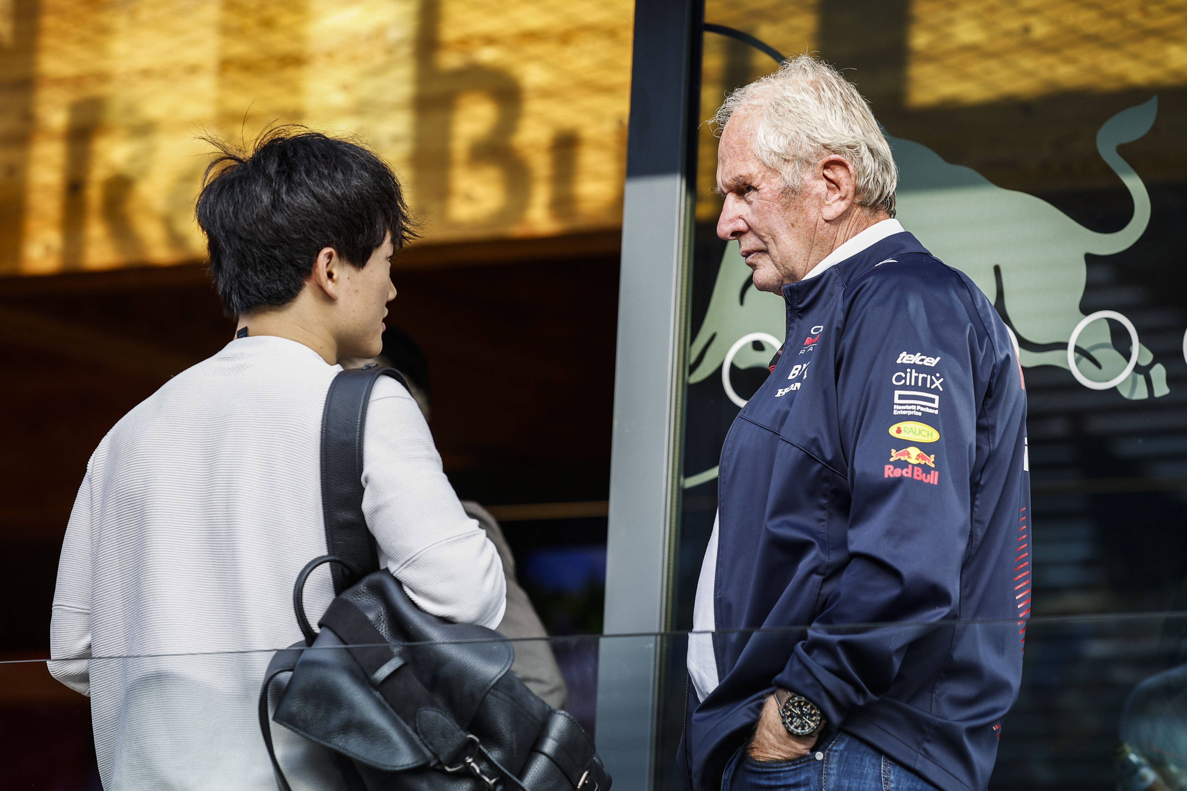 Helmut Marko verrät, dass Star-Designer Adrian Newey sauer auf Yuki Tsunoda war. 