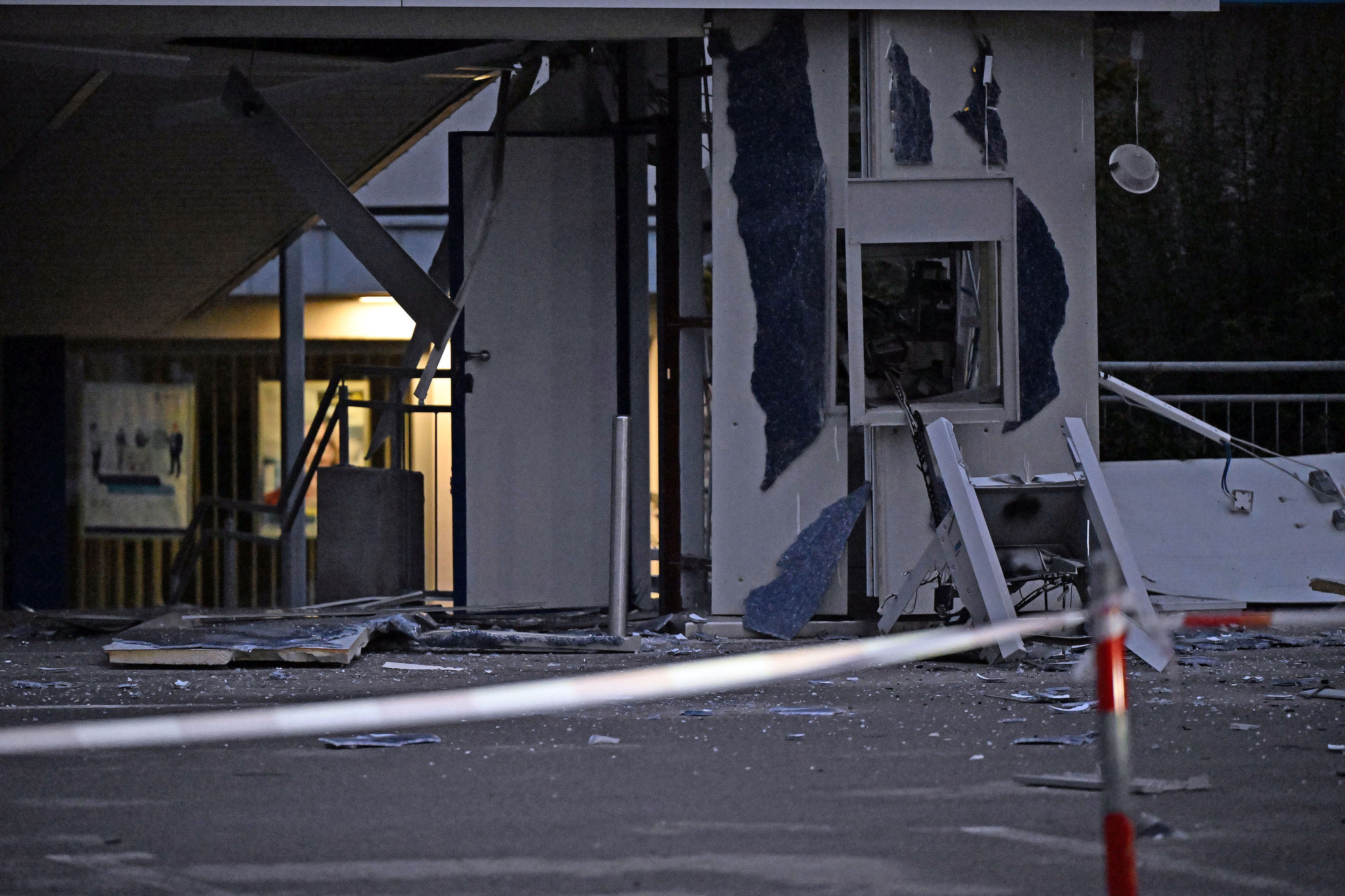 In den frühen Morgenstunden wurde ein Bankomat in Hart bei Arnoldstein gesprengt.