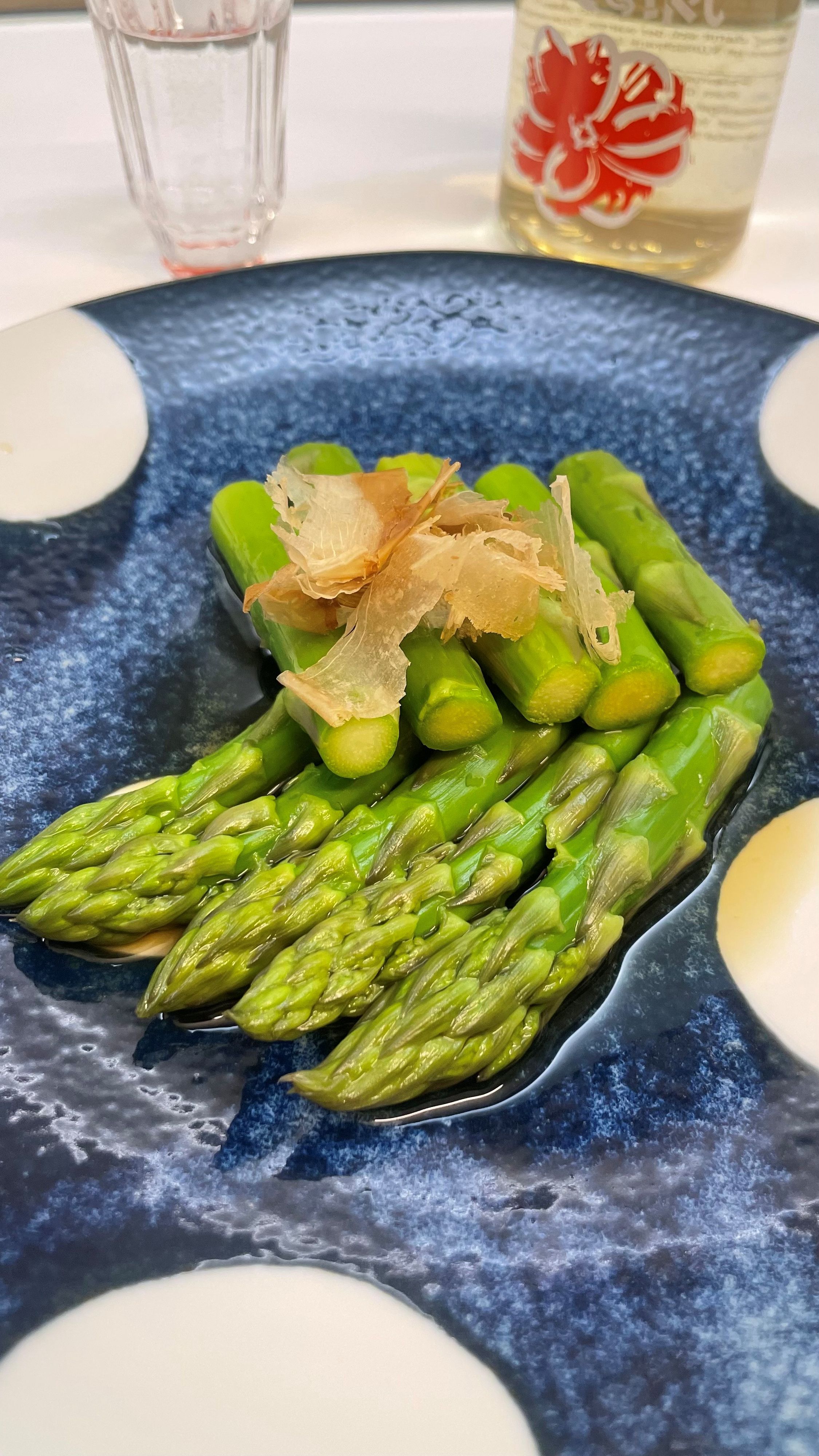 In Japan wird Spargel traditionell anders zubereitet als in Österreich.