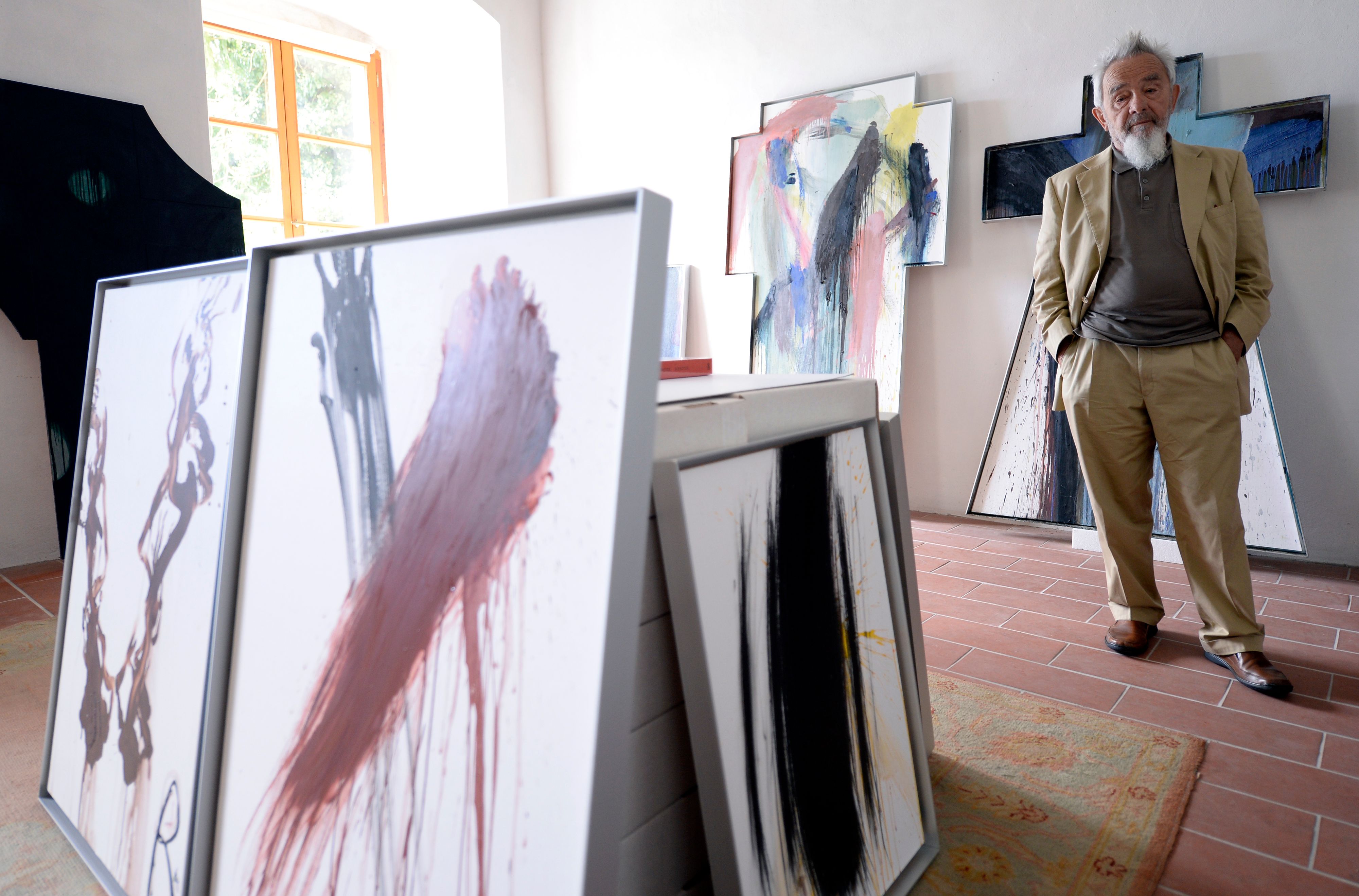 Der bekannte Künstler Arnulf Rainer selbst war es, der die Polizei auf die Fälschung aufmerksam gemacht hatte. 