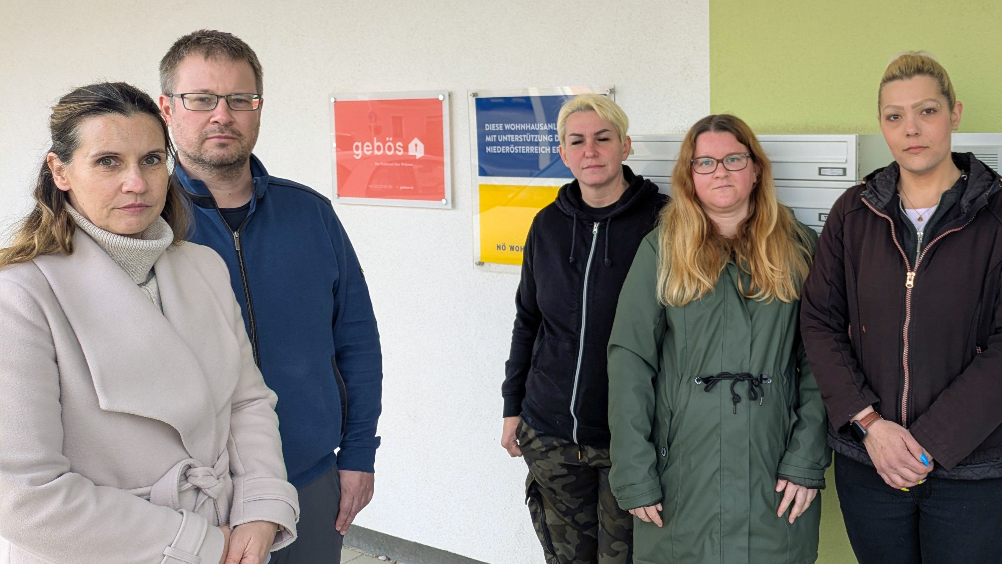 Die acht Hausparteien in einem Neubau der GEBÖS wehren sich gegen hohe Energiekosten.