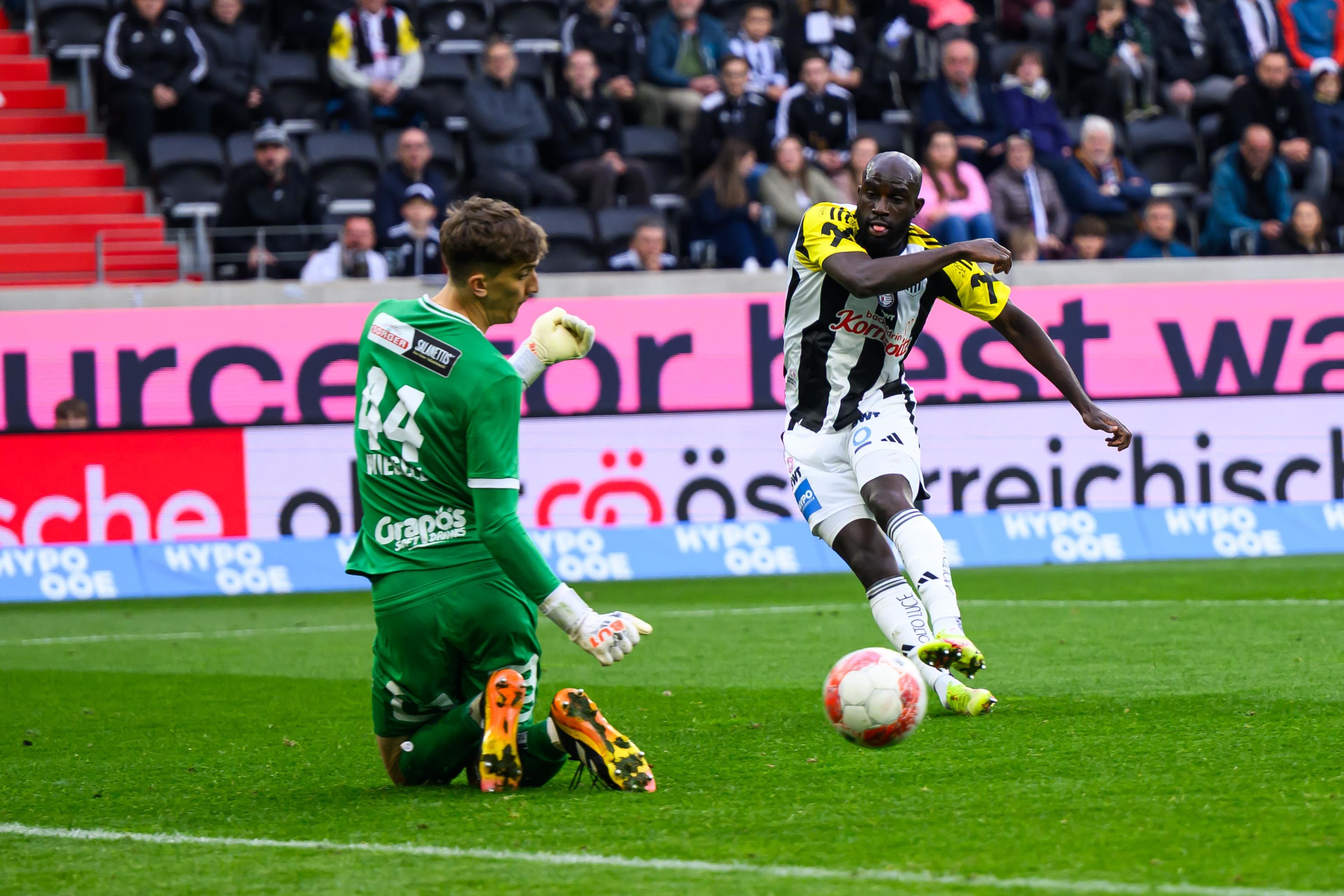 Der LASK feiert einen 1:0-Heimerfolg gegen den GAK. 
