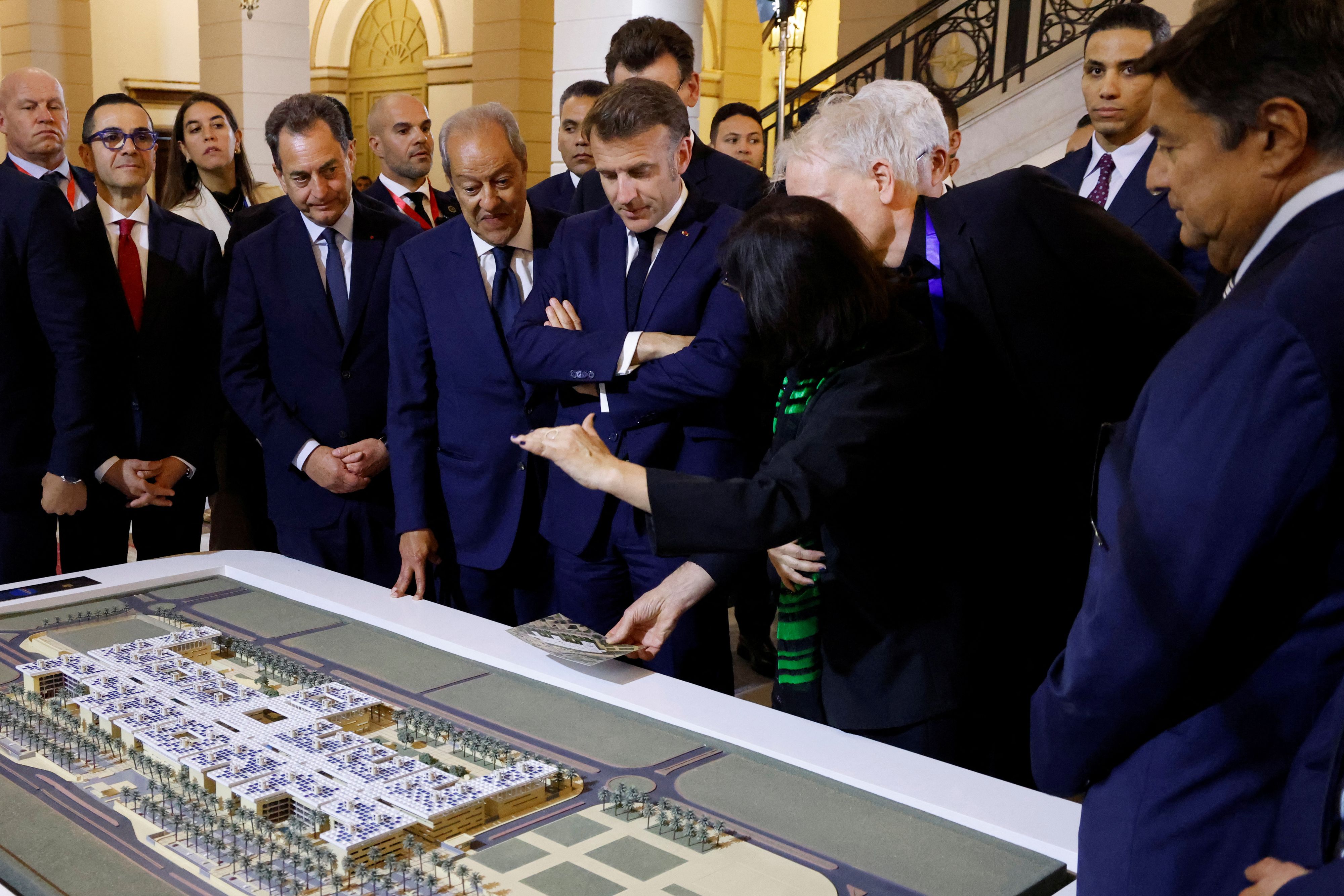 Der französische Präsident Emmanuel Macron hat am Montag während eines Besuchs in Ägypten eine Waffenruhe für den Gazastreifen gefordert.