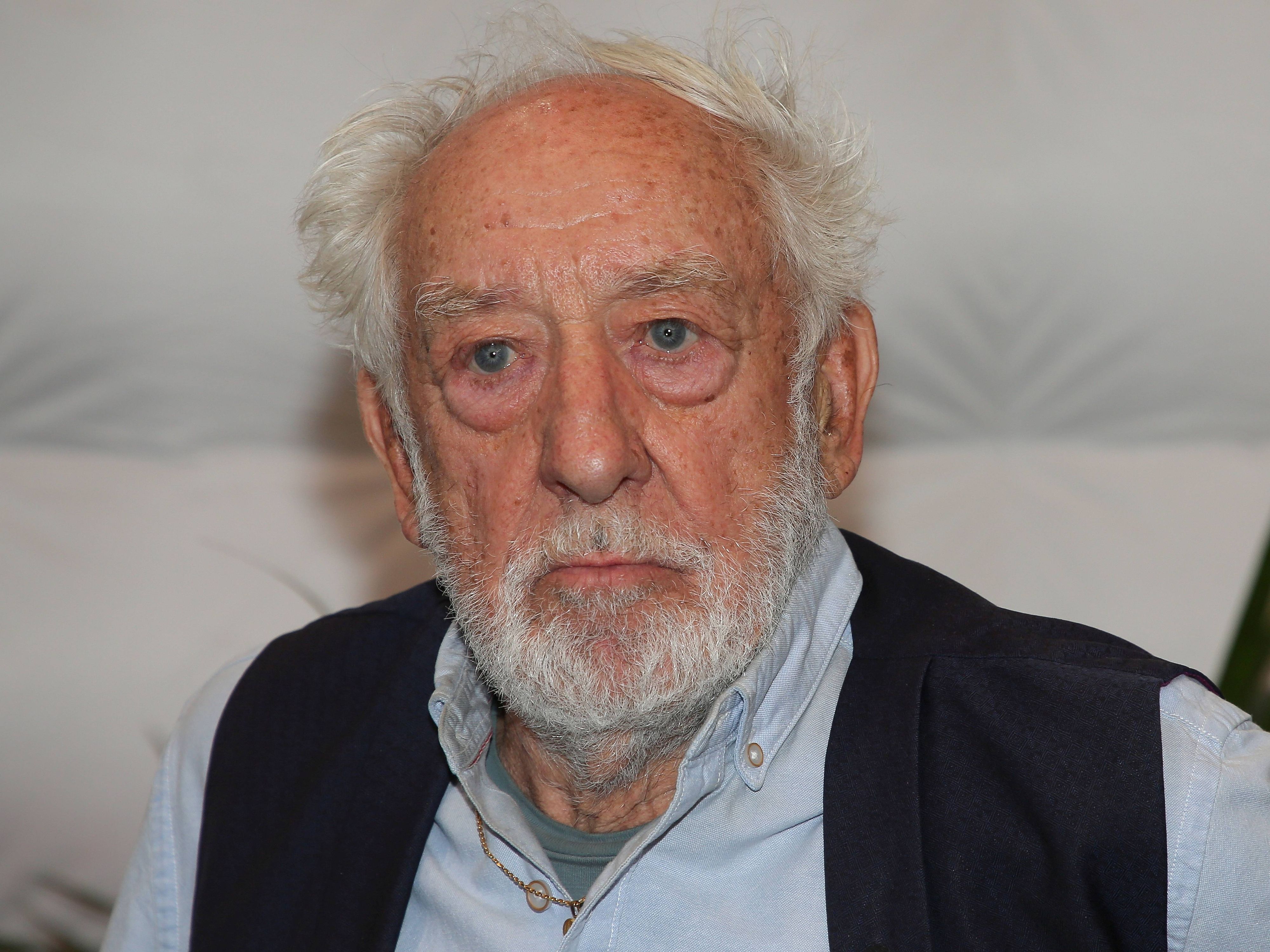 Kabarettist Hallervorden hat eine hitzige Debatte entfacht.