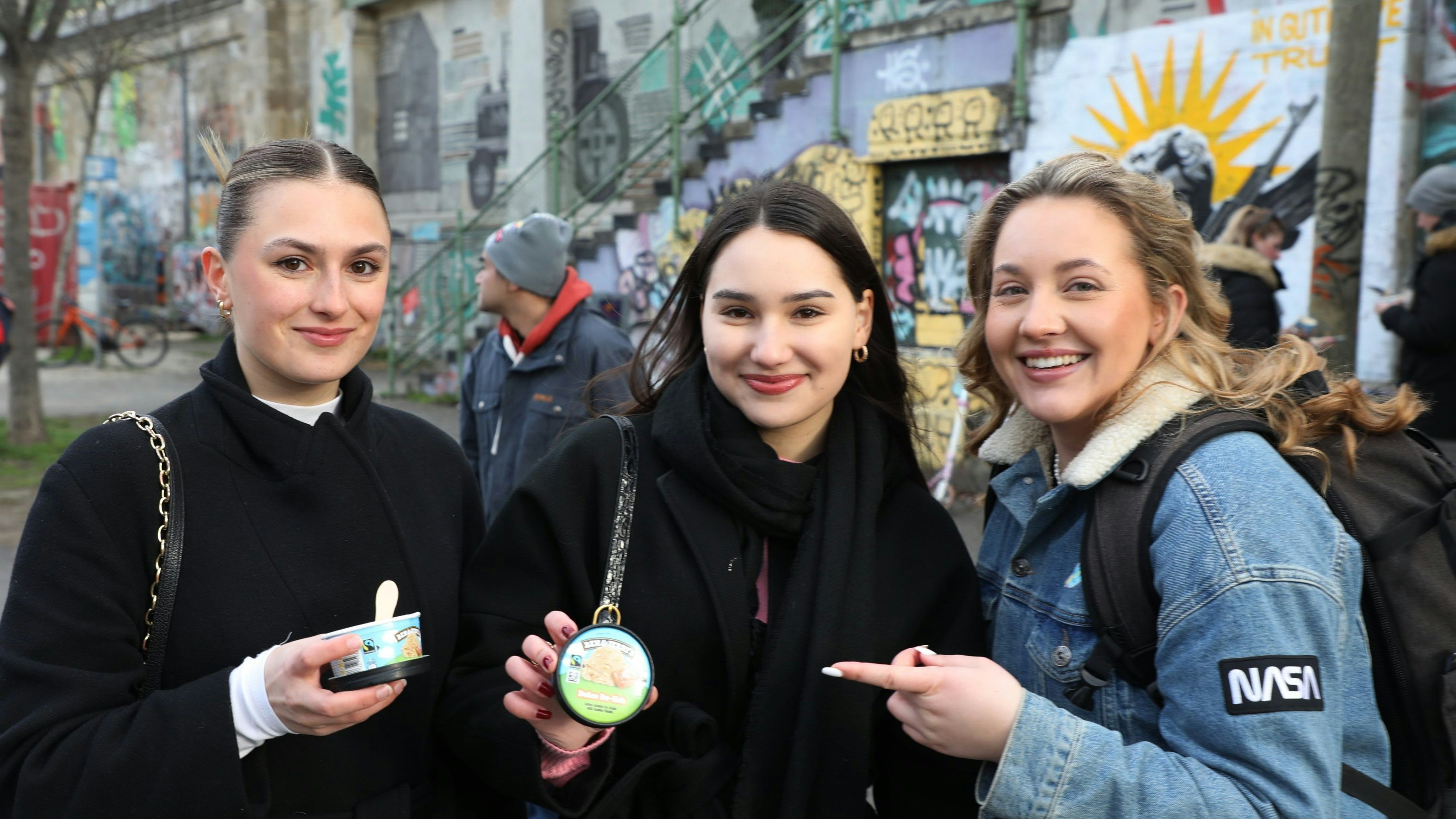 Ben & Jerry's Free Cone Day am Badeschiff am 03.04.2023 - © Conny de Beauclair