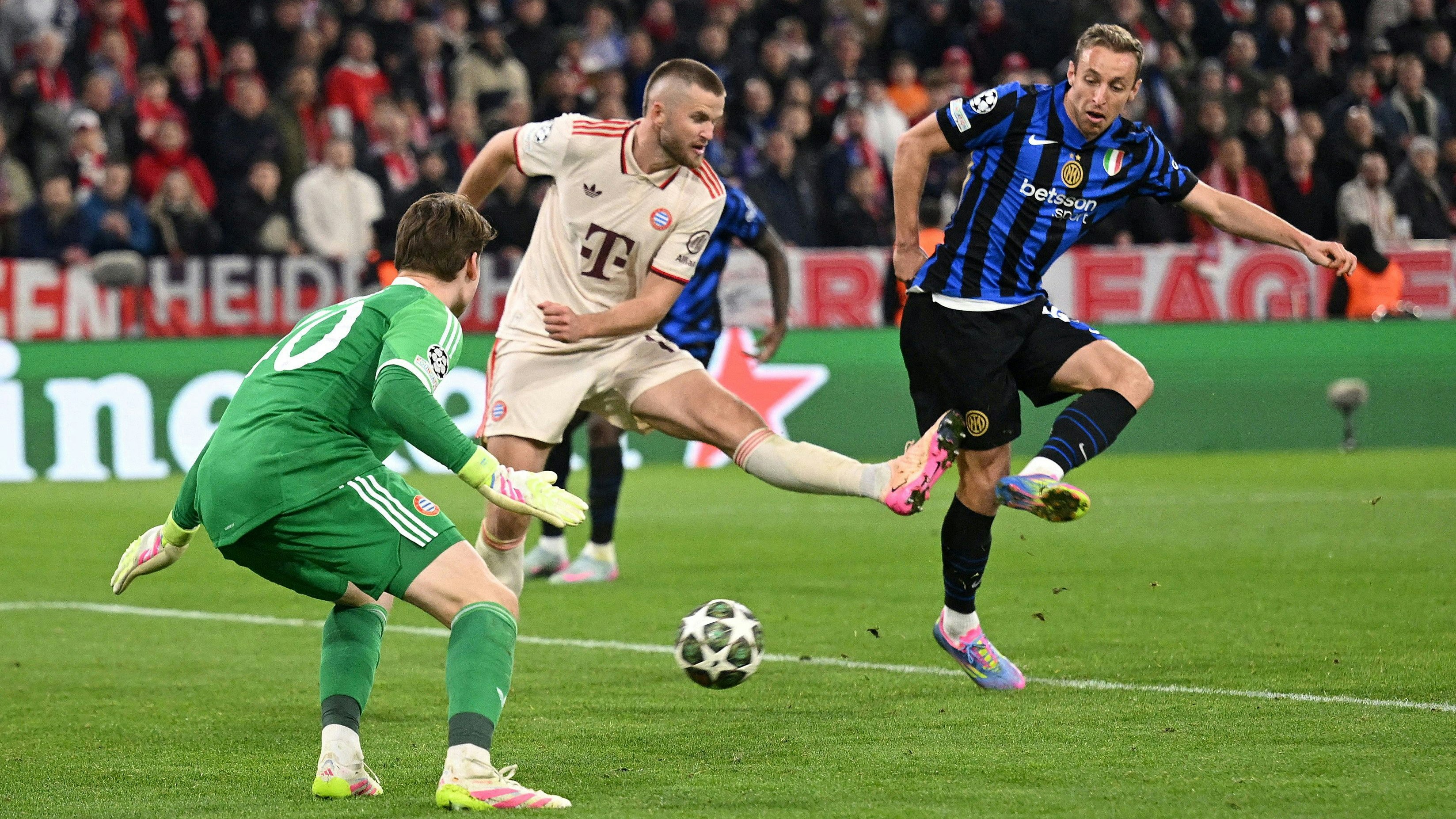 Inter-Star Davide Frattesi schießt Inter in Führung. 