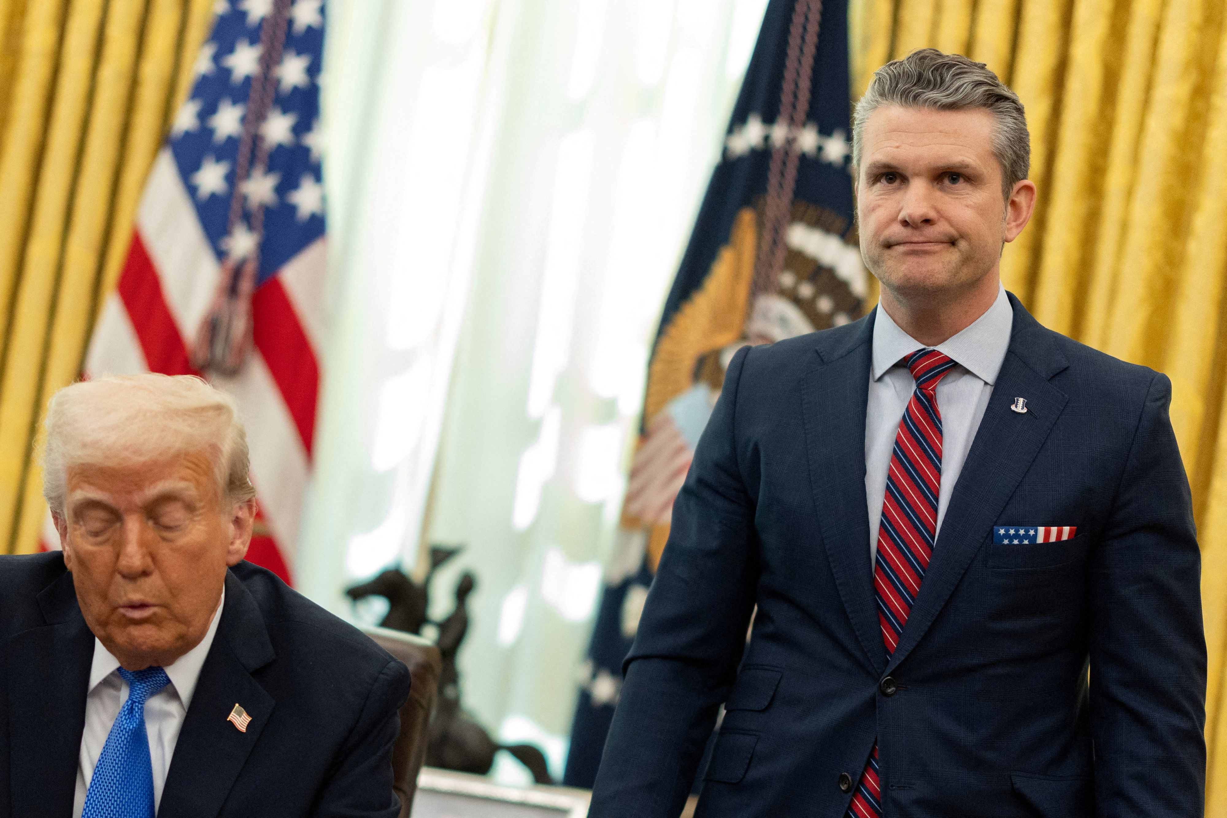 Donald Trump und Pete Hegseth bauen das US-Verteidigungsministerium um. 