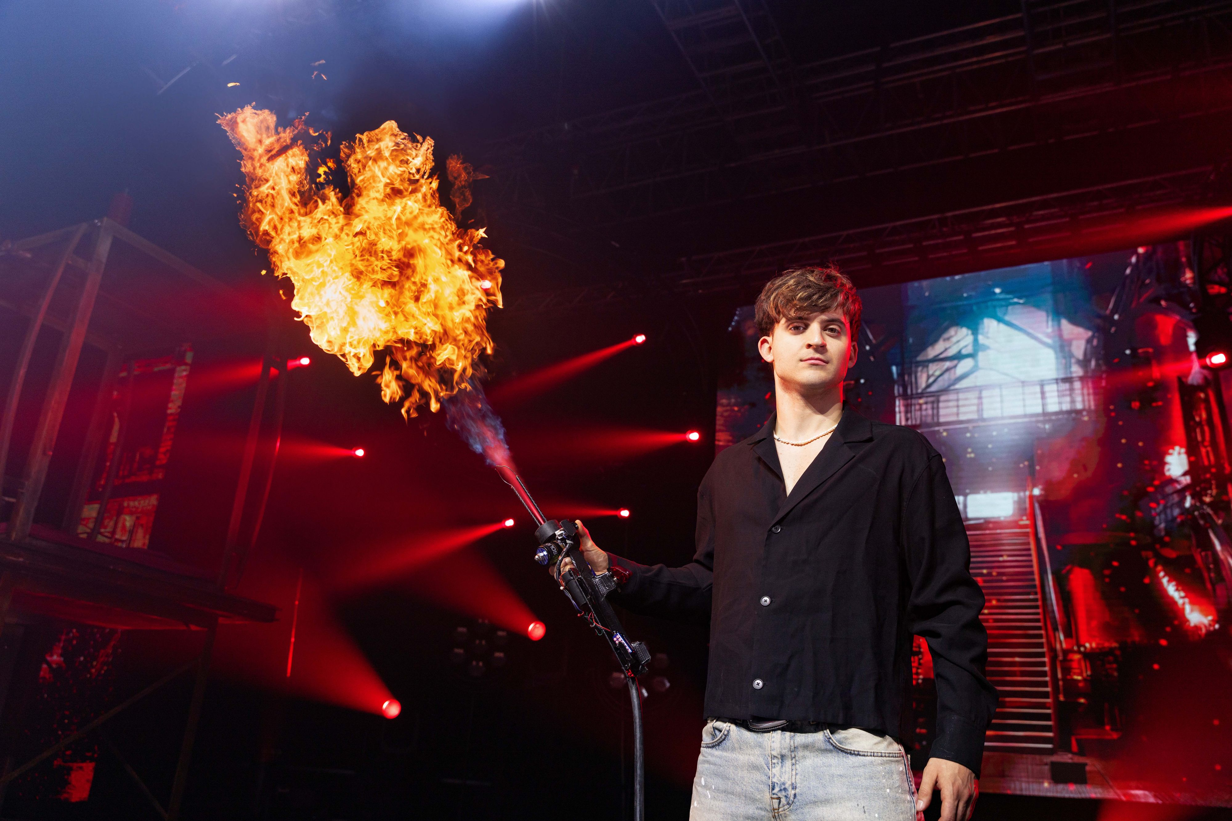 Fab Fox ist am 12. April bei 