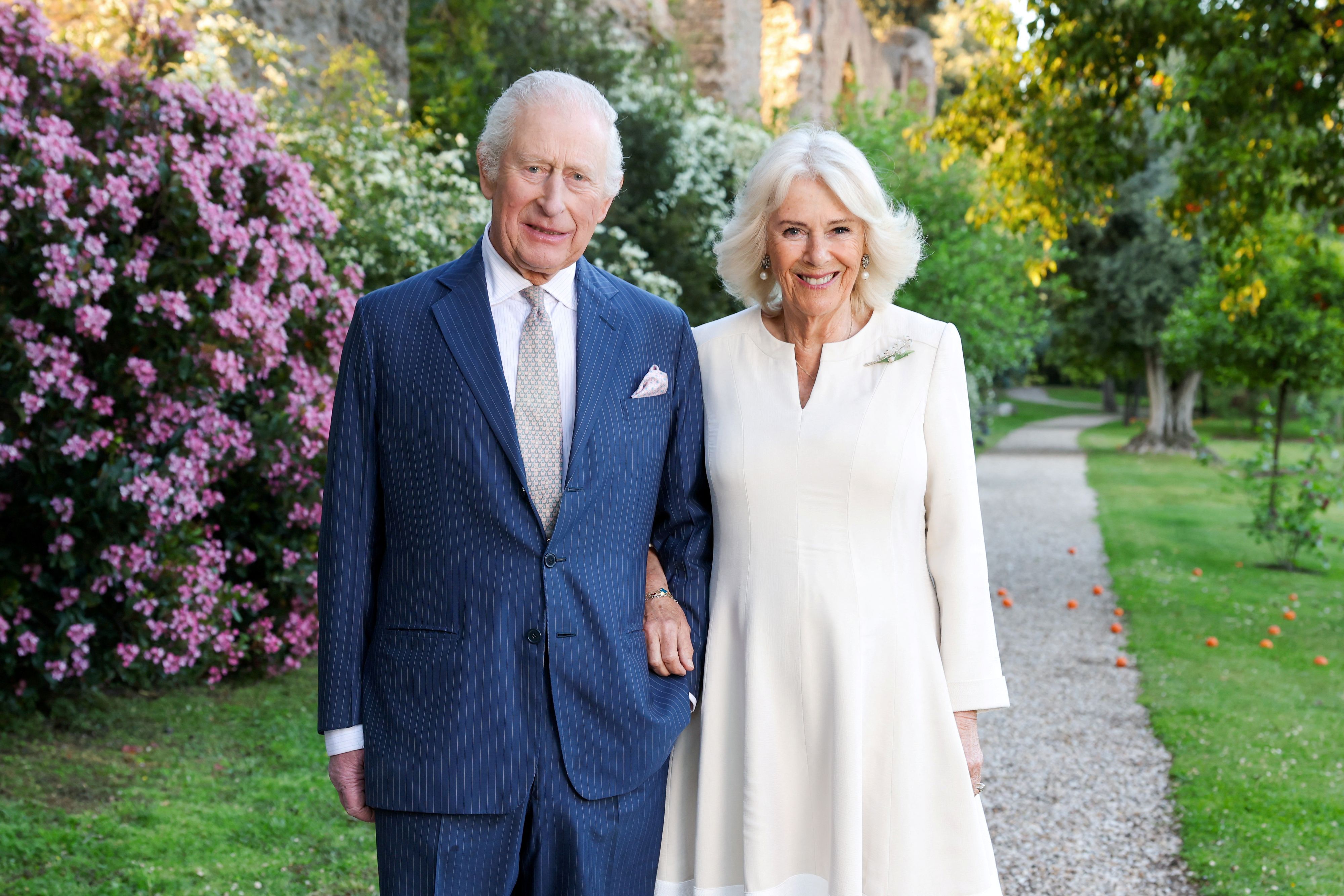 König Charles und Camilla feiern ihren 20. Hochzeitstag in Rom.