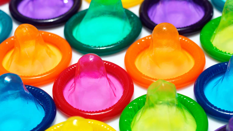 Die Zahl der Syphilisfälle hat sich verdoppelt, jene der Tripper-Infektionen sogar verdreifacht, auch HIV nimmt wieder zu. Und: es wird wesentlich weniger getestet und weniger behandelt. Droht Europa jetzt eine regelrechte Pandemie sexuell übertragbarer Krankheiten?