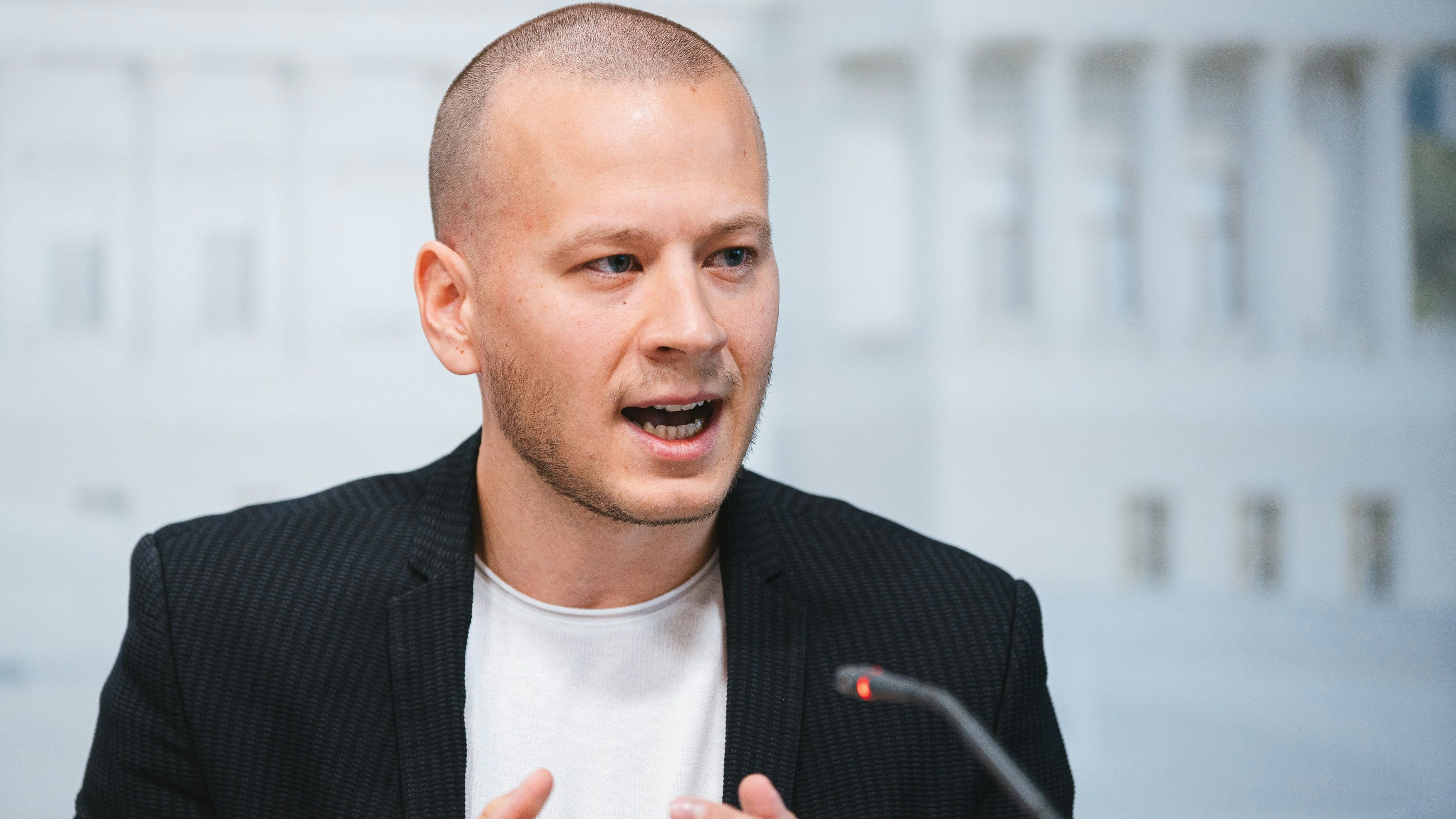 Heute.at - SPÖ-Politiker befürwortet Messenger-Überwachung