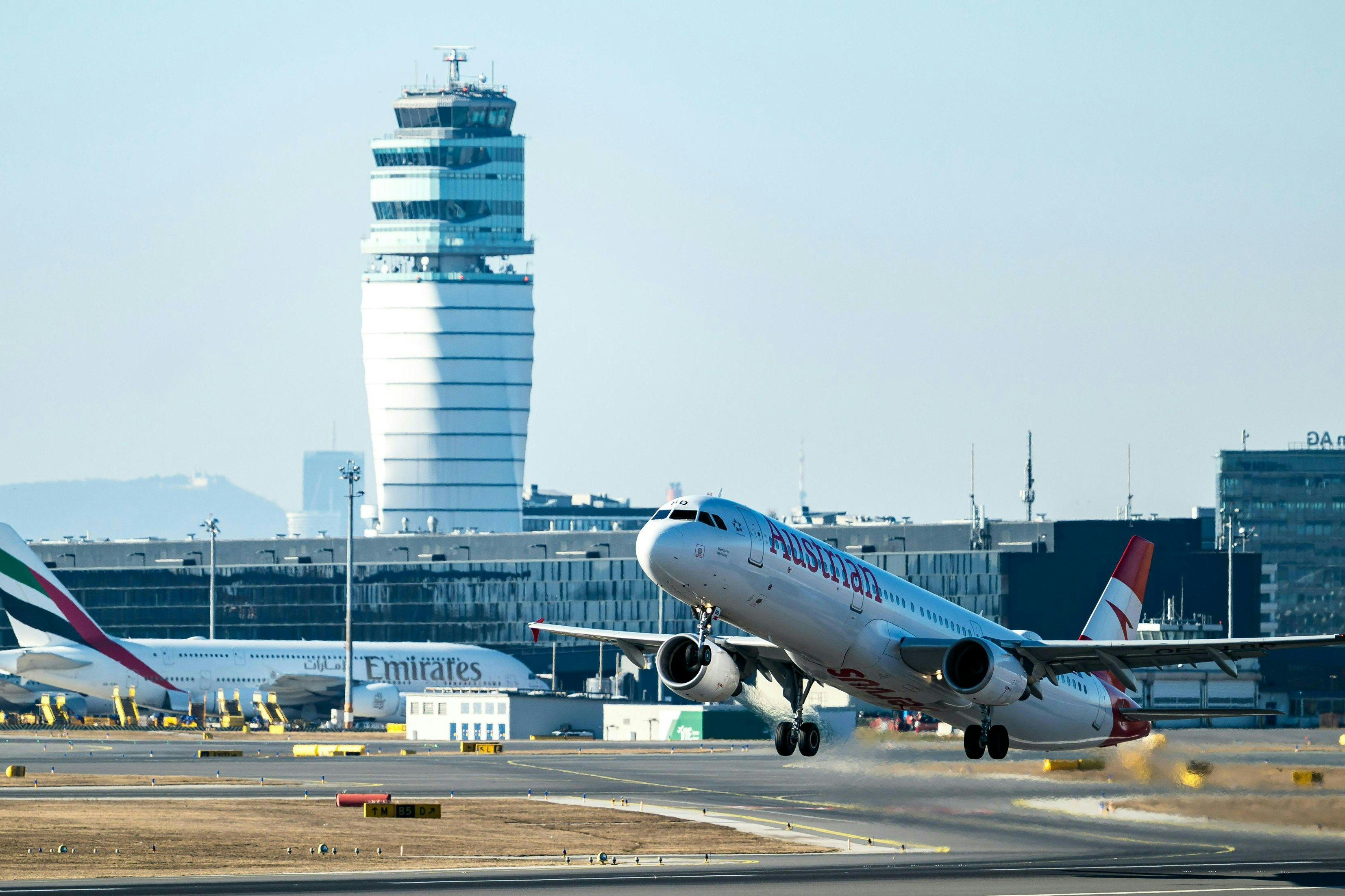 Eine flexible Preisgestaltung gehöre im Airline-Business dazu, aber es werde nicht auf spezielle Passagiergruppen abgezielt, so Austrian Airlines