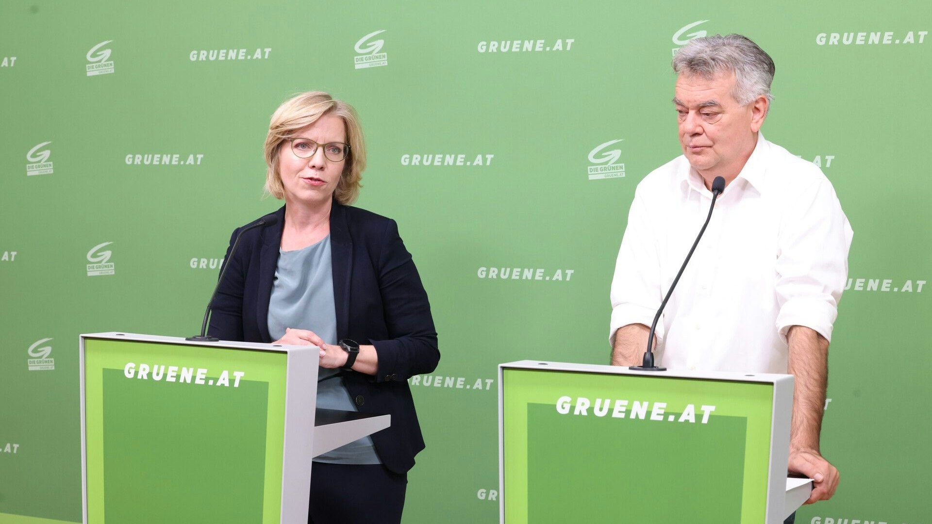 Ex-Infrastrukturministetin Leonore Gewessler könnte die nächste Parteichefin der Grünen werden und somit auf Werner Kogler nachfolgen. 