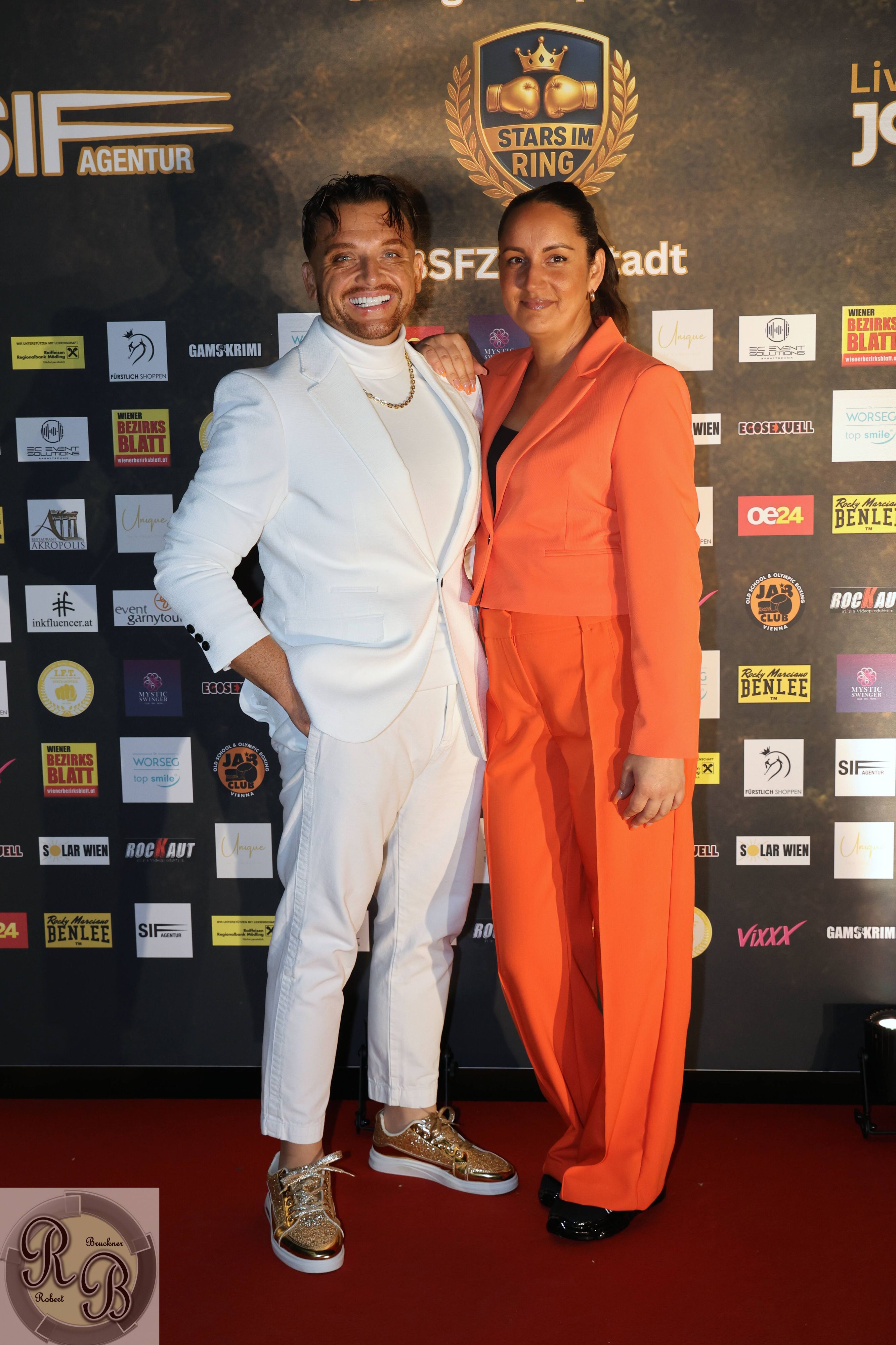 Menowin Fröhlich kam mit seiner Frau Senay.