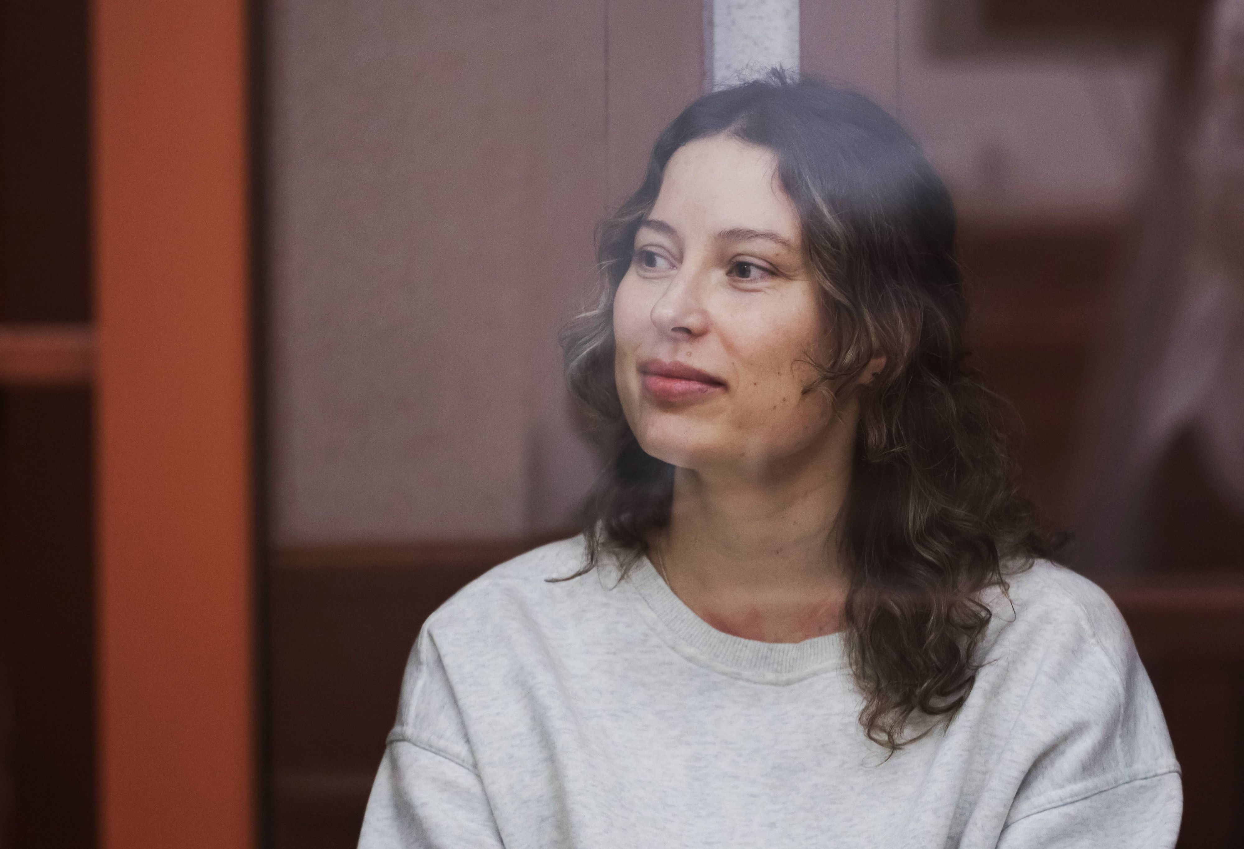 Xenia Karelina bei ihrem Prozess in Russland.