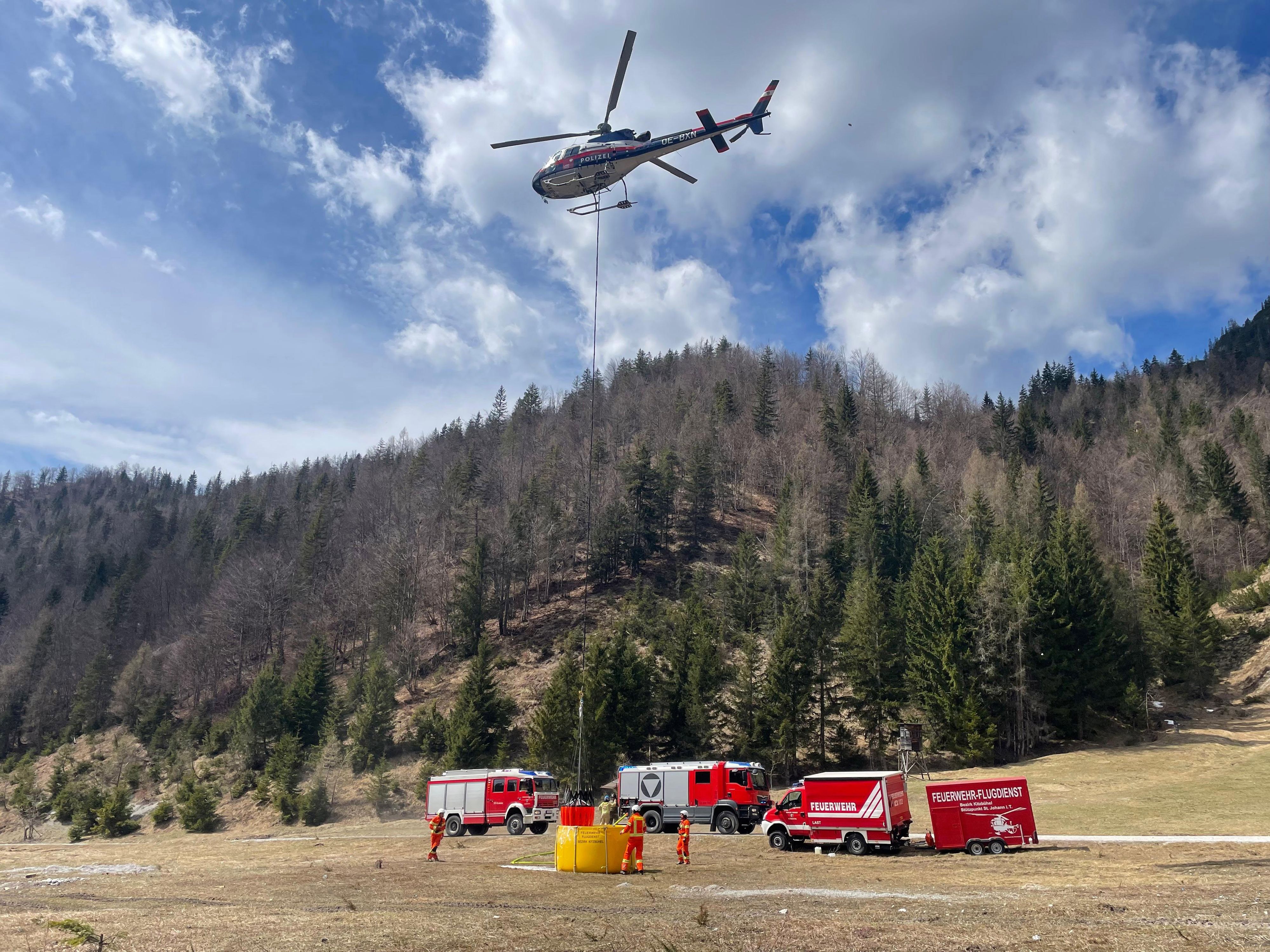 Am Mittwoch kam es im Bereich des Truppenübungsplatzes Hochfilzen zu einem Flächenbrand. Verletzt wurde dadurch niemand. 